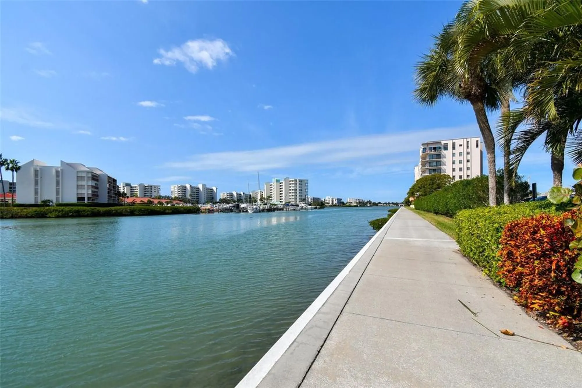 Property Slideshow image 74 of 93 | 7400 sun island dr 207, South Pasadena, FL, 33707