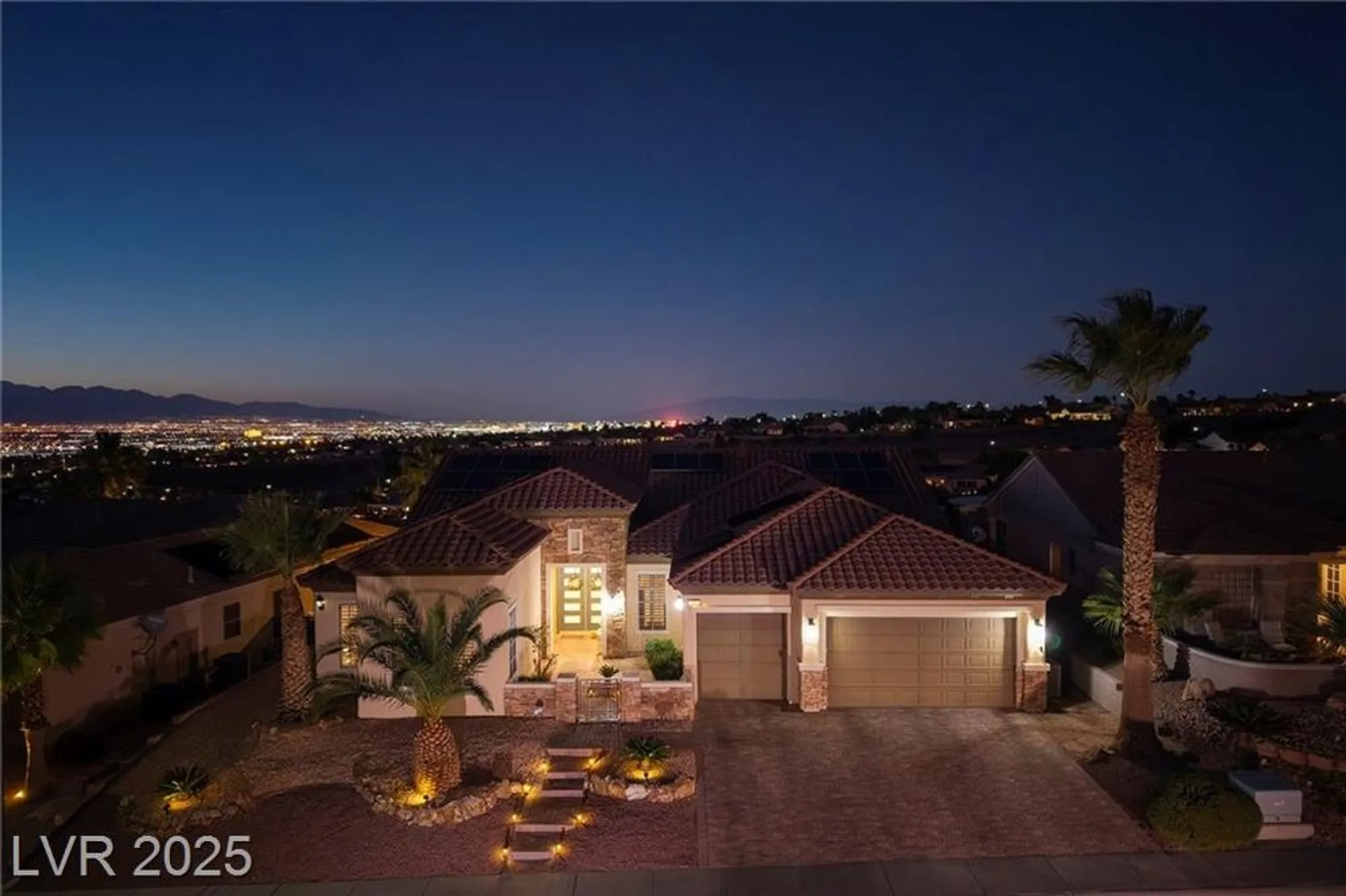 Property Slideshow image 4 of 48 | 2840 foxtail creek ave, Henderson, NV, 89052