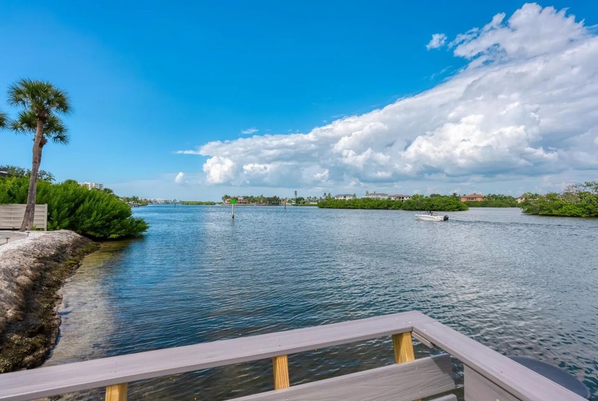 Property Slideshow image 41 of 45 | 1250 n portofino dr apt 304, Sarasota, FL, 34242