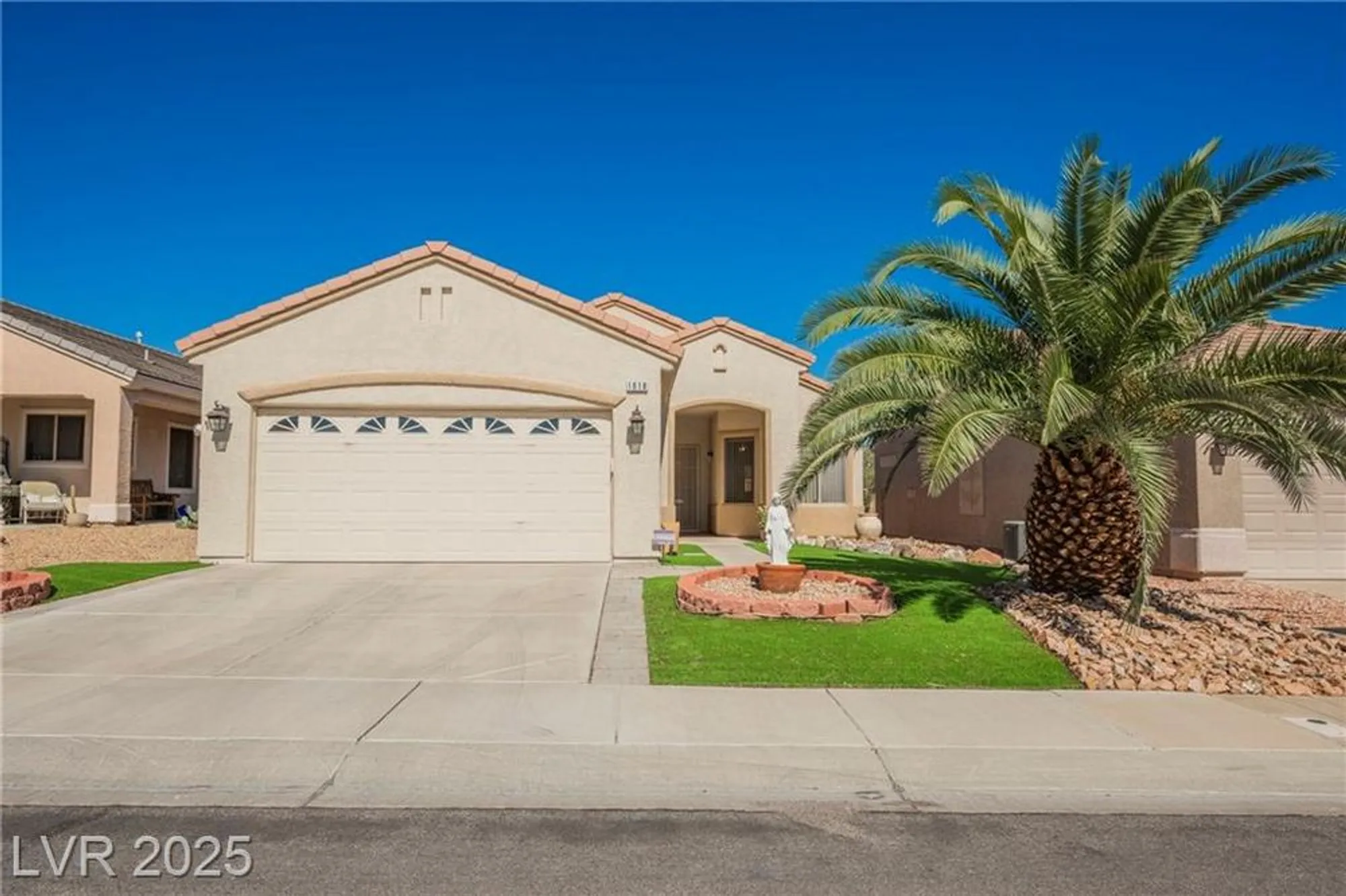 Property Slideshow image 1 of 50 | 1818 eagle mesa ave, Henderson, NV, 89012
