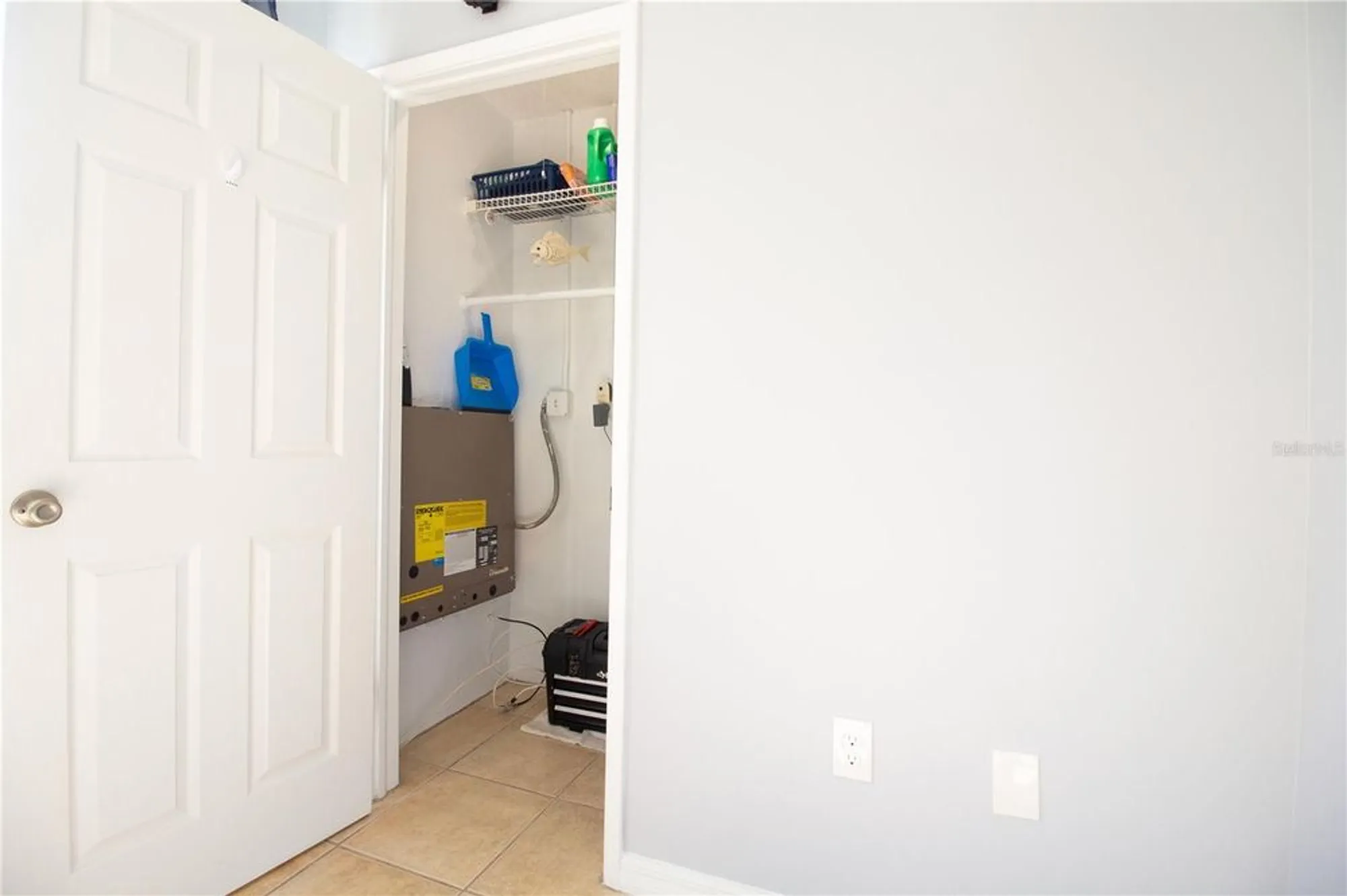 Property Slideshow image 16 of 25 | 5530 80th st n unit c201, St Petersburg, FL, 33709