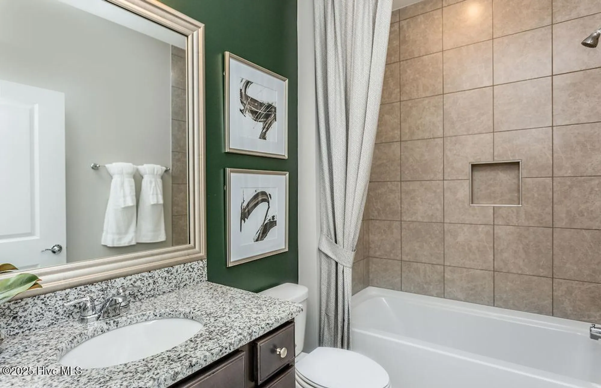 Property Slideshow image 21 of 21 | 5927 moonshell loop # 1226, Wilmington, NC, 28412