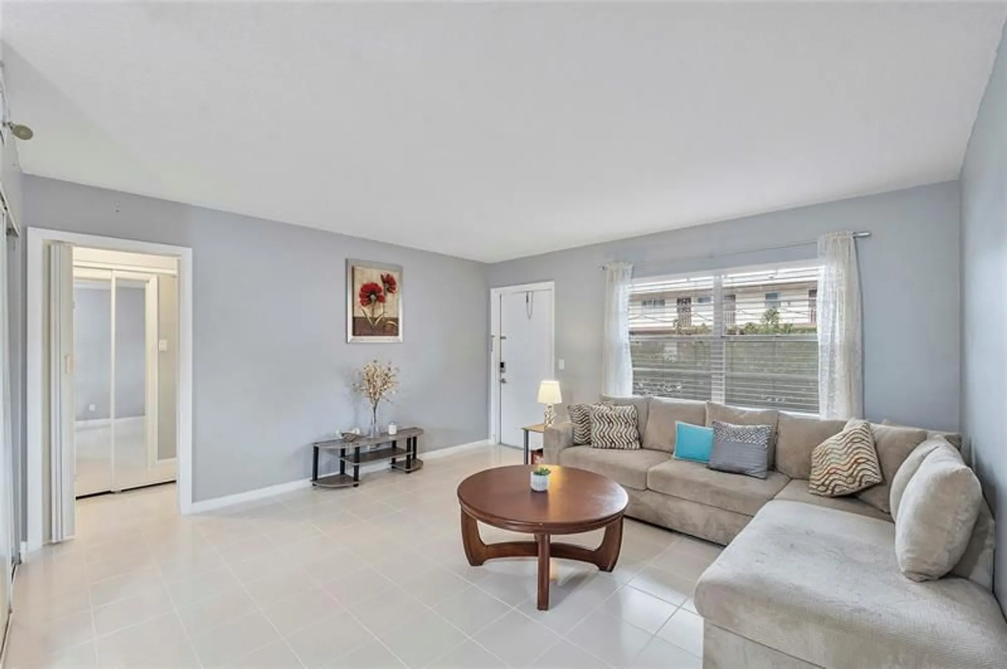 Property Slideshow image 3 of 26 | 7500 nw 5th ct apt 104, Margate, FL, 33063