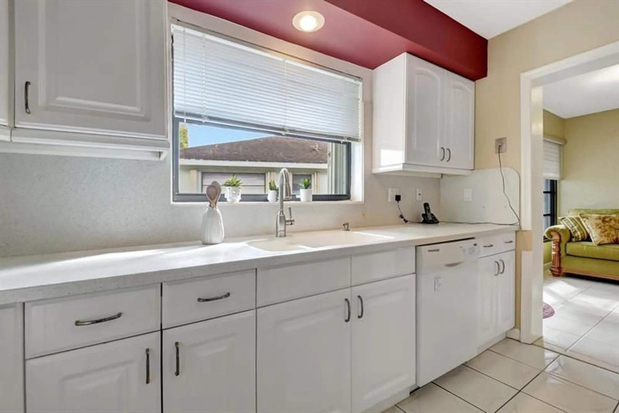 Property Slideshow image 24 of 66 | 9800 pecan tree dr b, Boynton Beach, FL, 33436