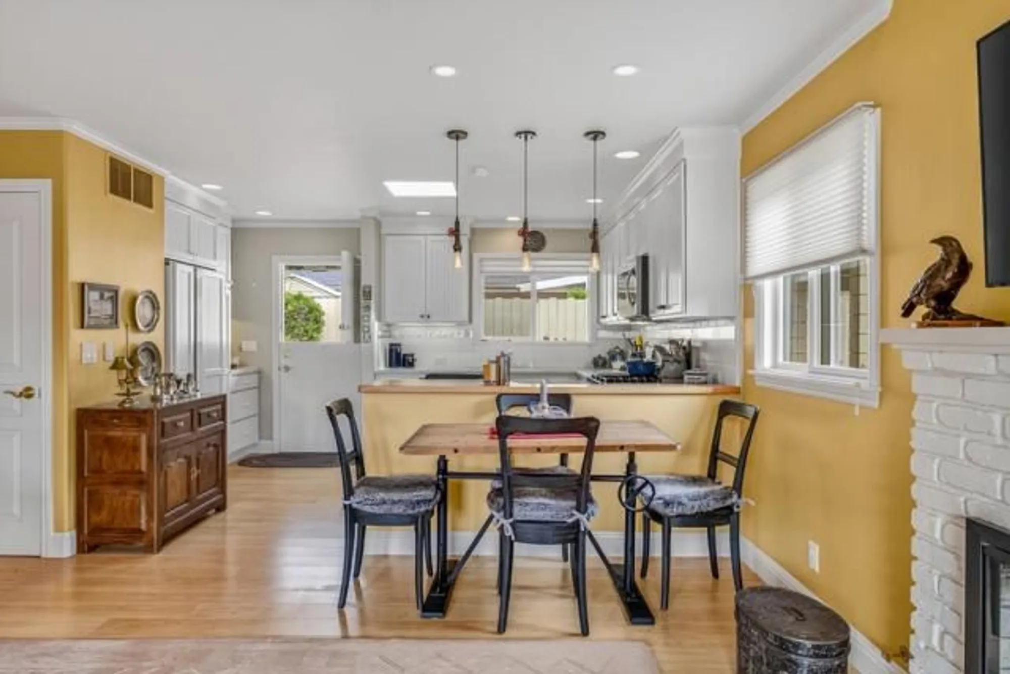 Property Slideshow image 11 of 42 | 171 hacienda carmel, Carmel, CA, 93923