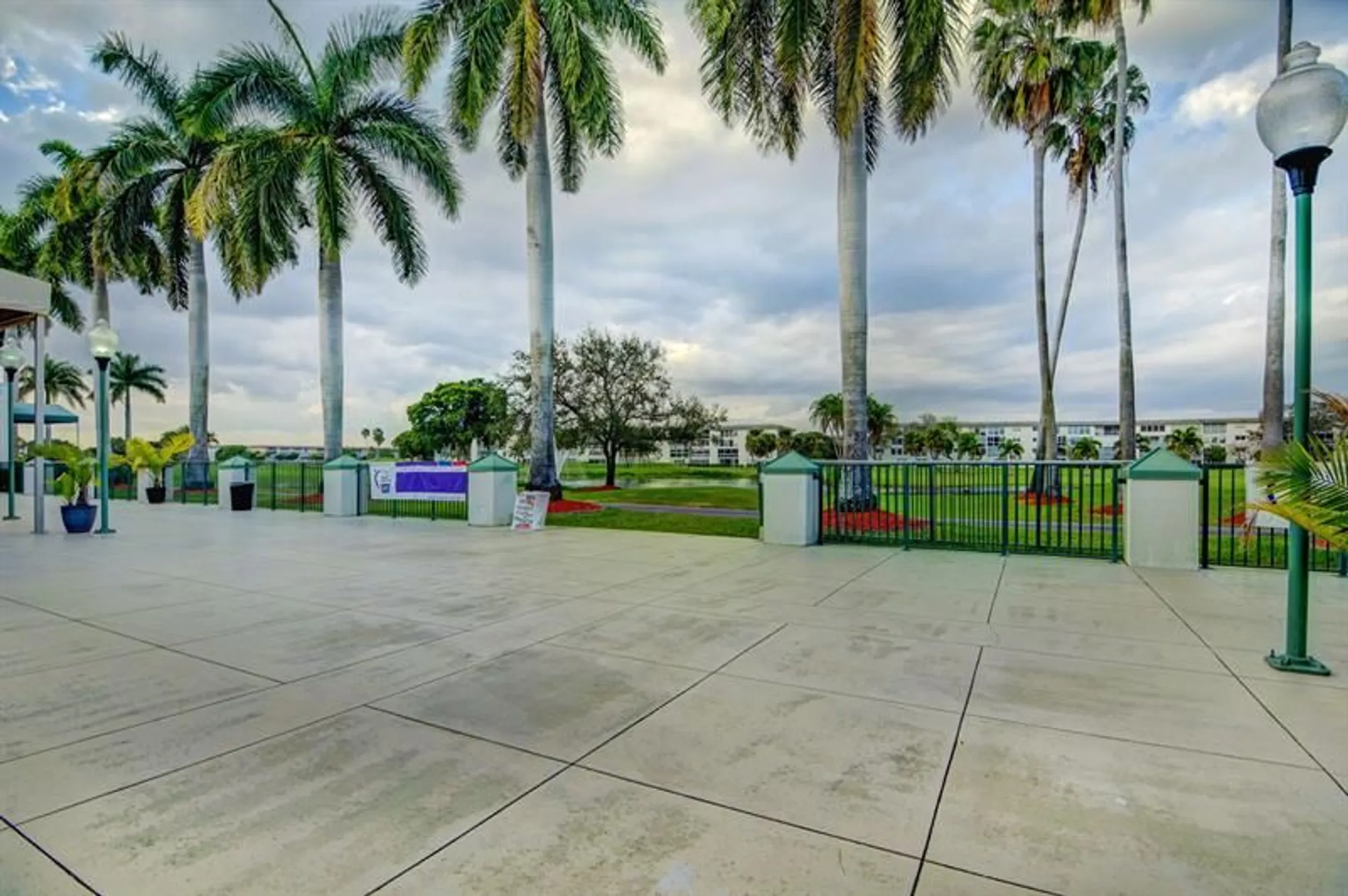 Property Slideshow image 36 of 67 | 2802 victoria way e2, Coconut Creek, FL, 33066