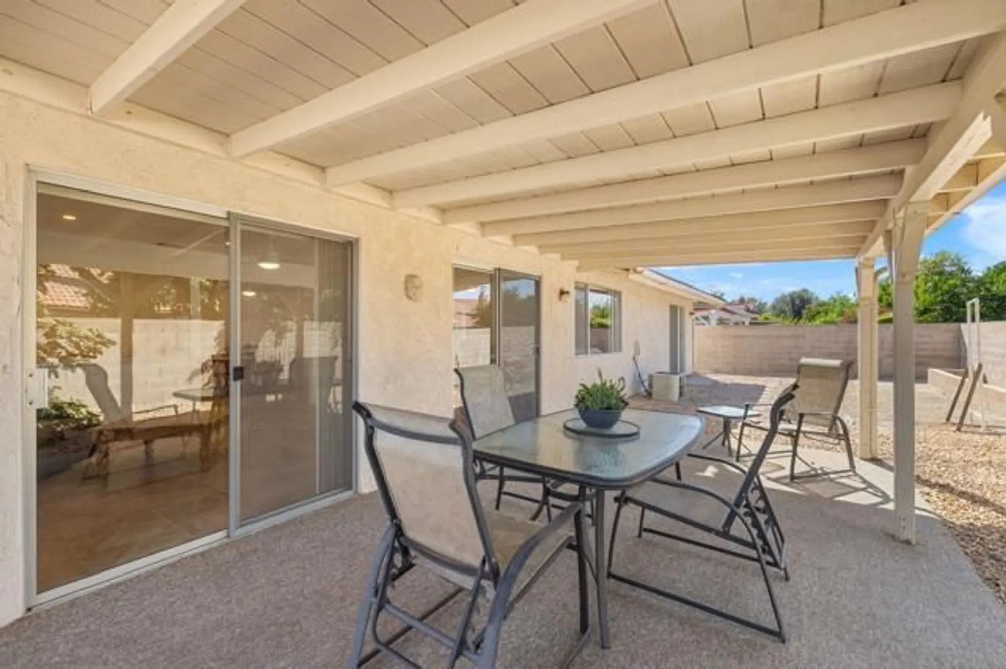 Property Slideshow image 31 of 40 | 2050 silver oak way, Hemet, CA, 92545