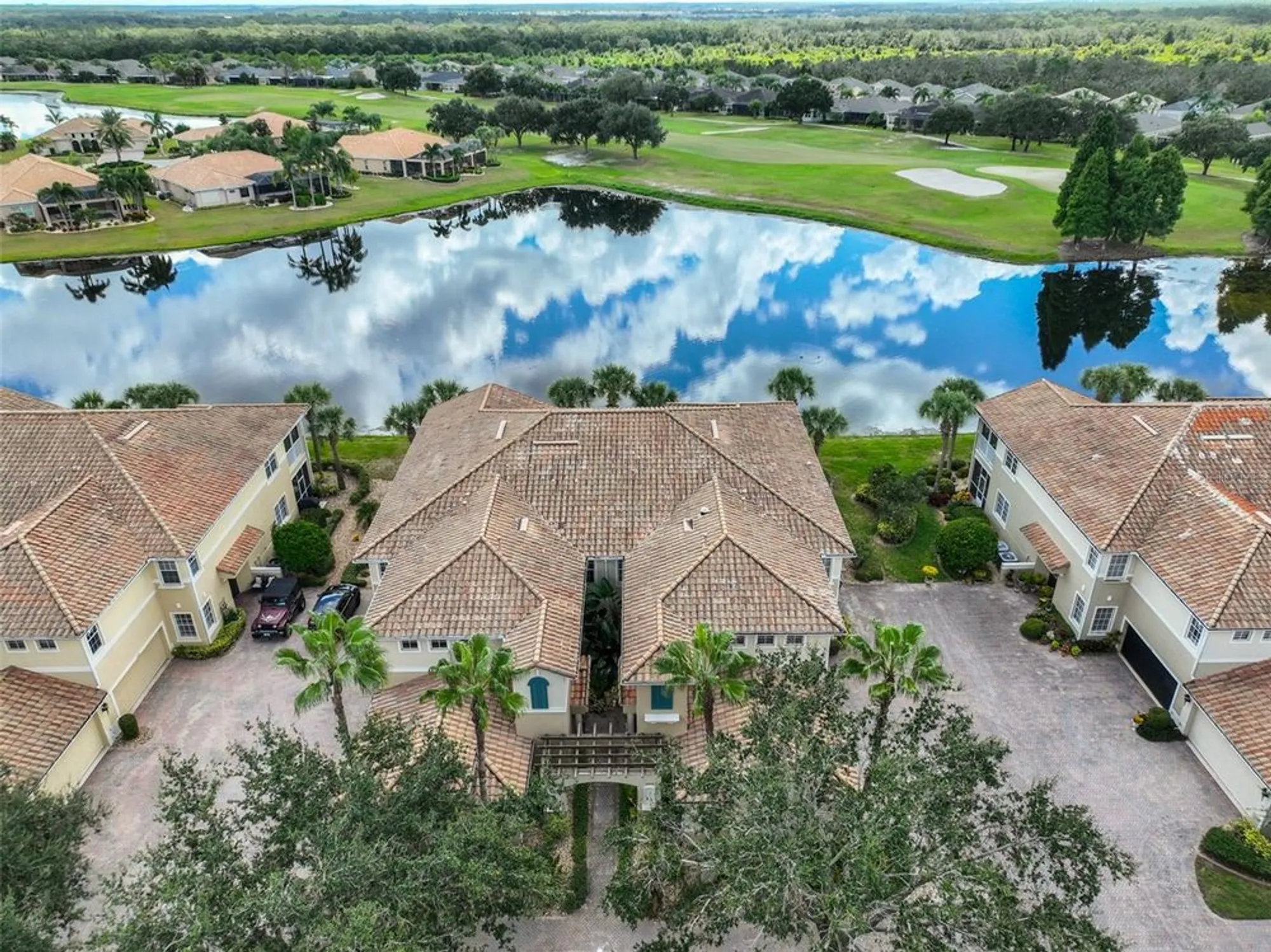 Property Slideshow image 46 of 57 | 1360 emerald dunes dr, Sun City Center, FL, 33573