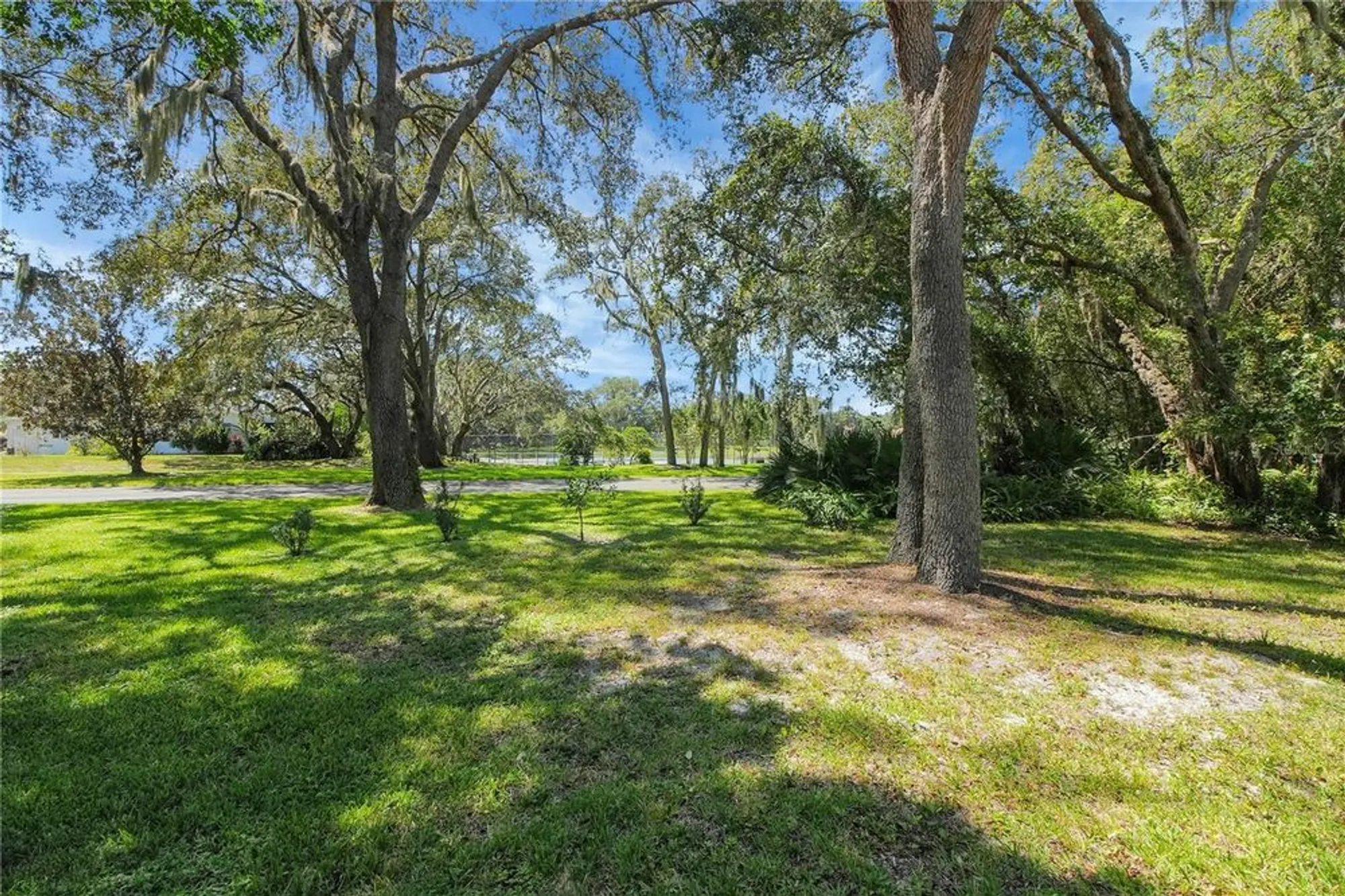Property Slideshow image 11 of 63 | 610 fannich ct, Leesburg, FL, 34788