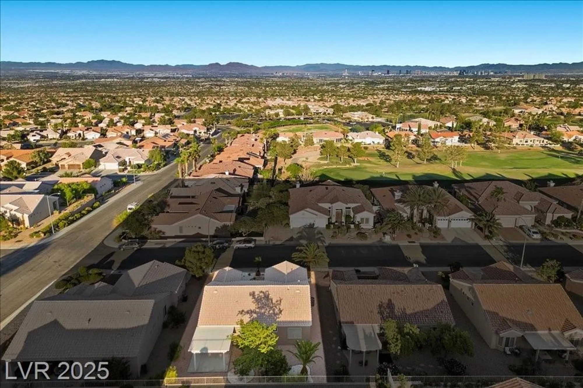 Property Slideshow image 9 of 35 | 2321 hot oak ridge st, Las Vegas, NV, 89134