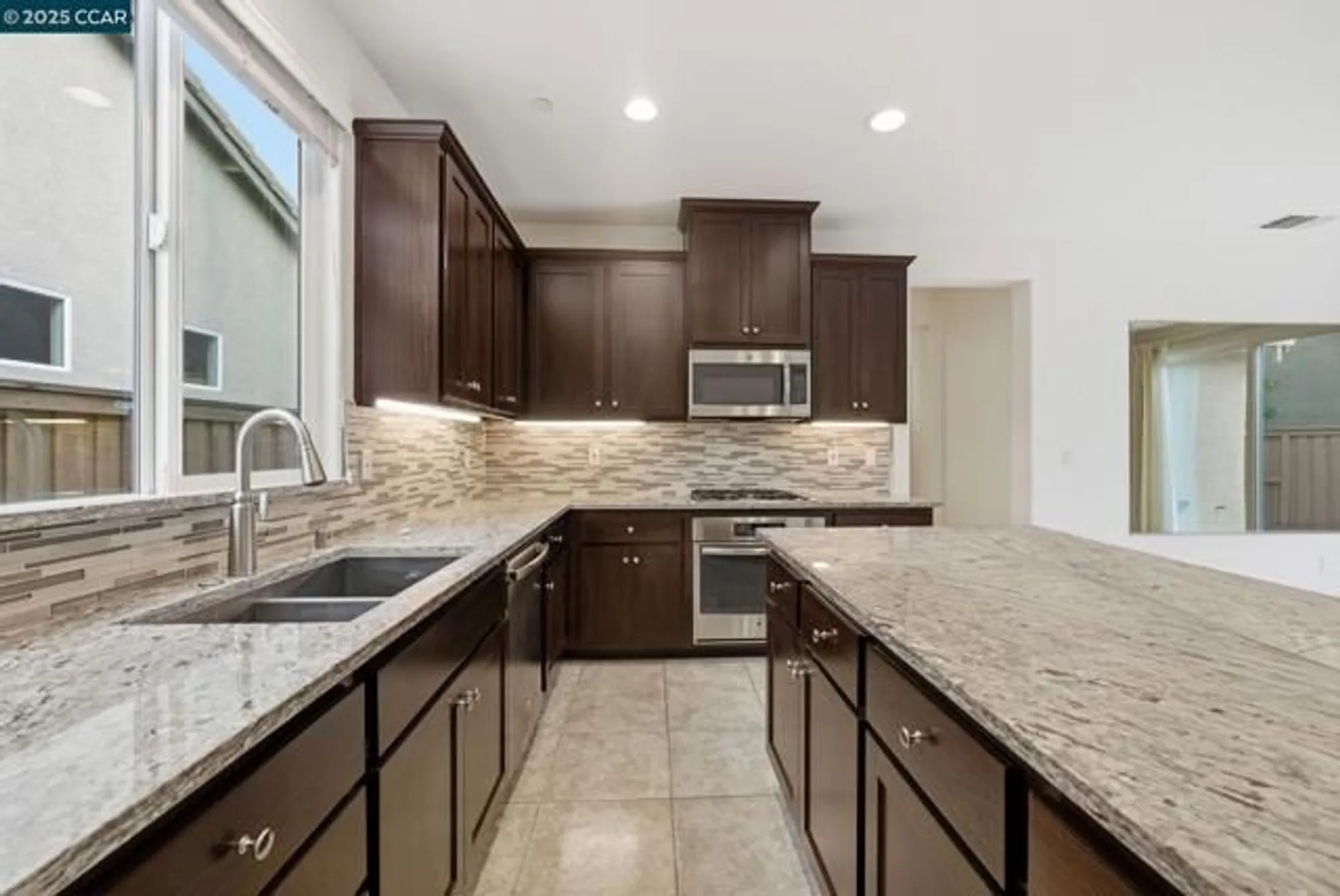 Property Slideshow image 14 of 60 | 4213 hovnanian dr, Sacramento, CA, 95834