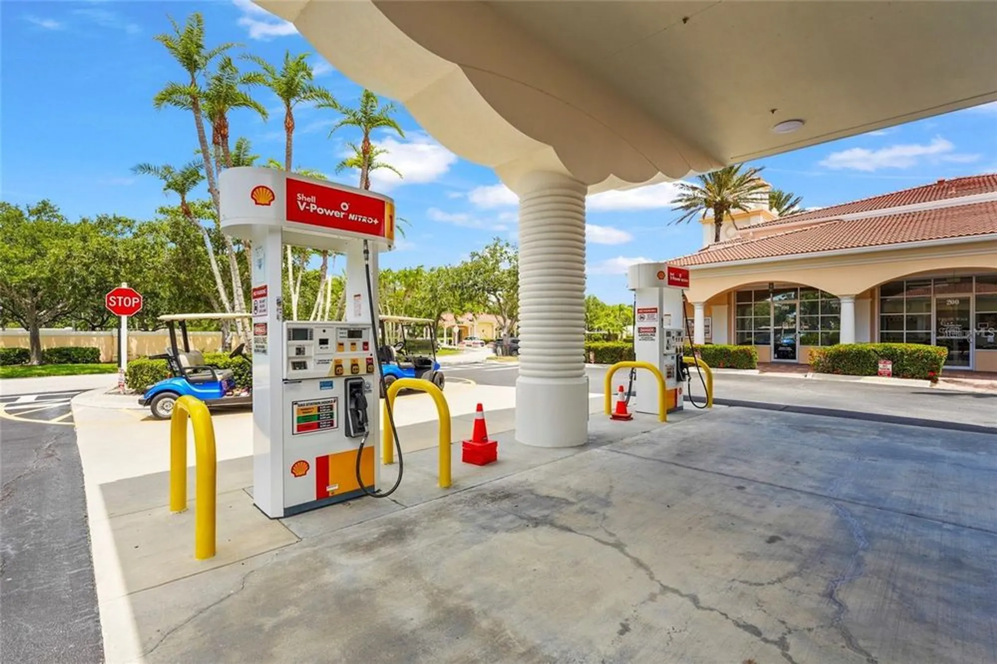 Property Slideshow image 65 of 71 | 8878 estepona ct, Sarasota, FL, 34238