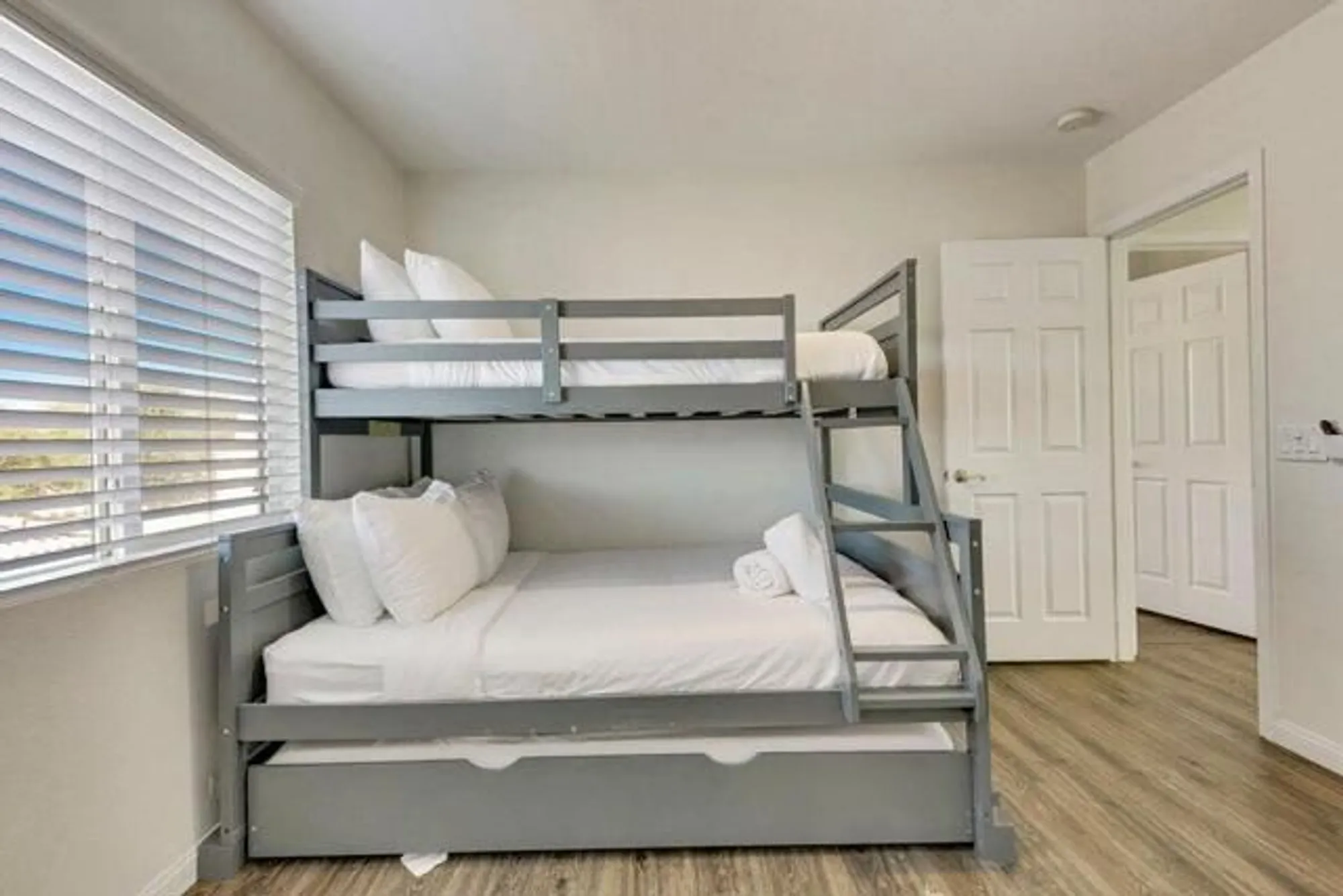 Property Slideshow image 25 of 66 | 84400 onda dr, Indio, CA, 92203