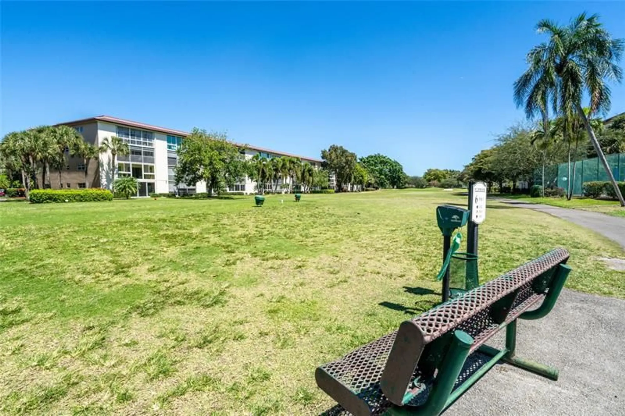 Property Slideshow image 28 of 34 | 3201 portofino pt d3, Coconut Creek, FL, 33066