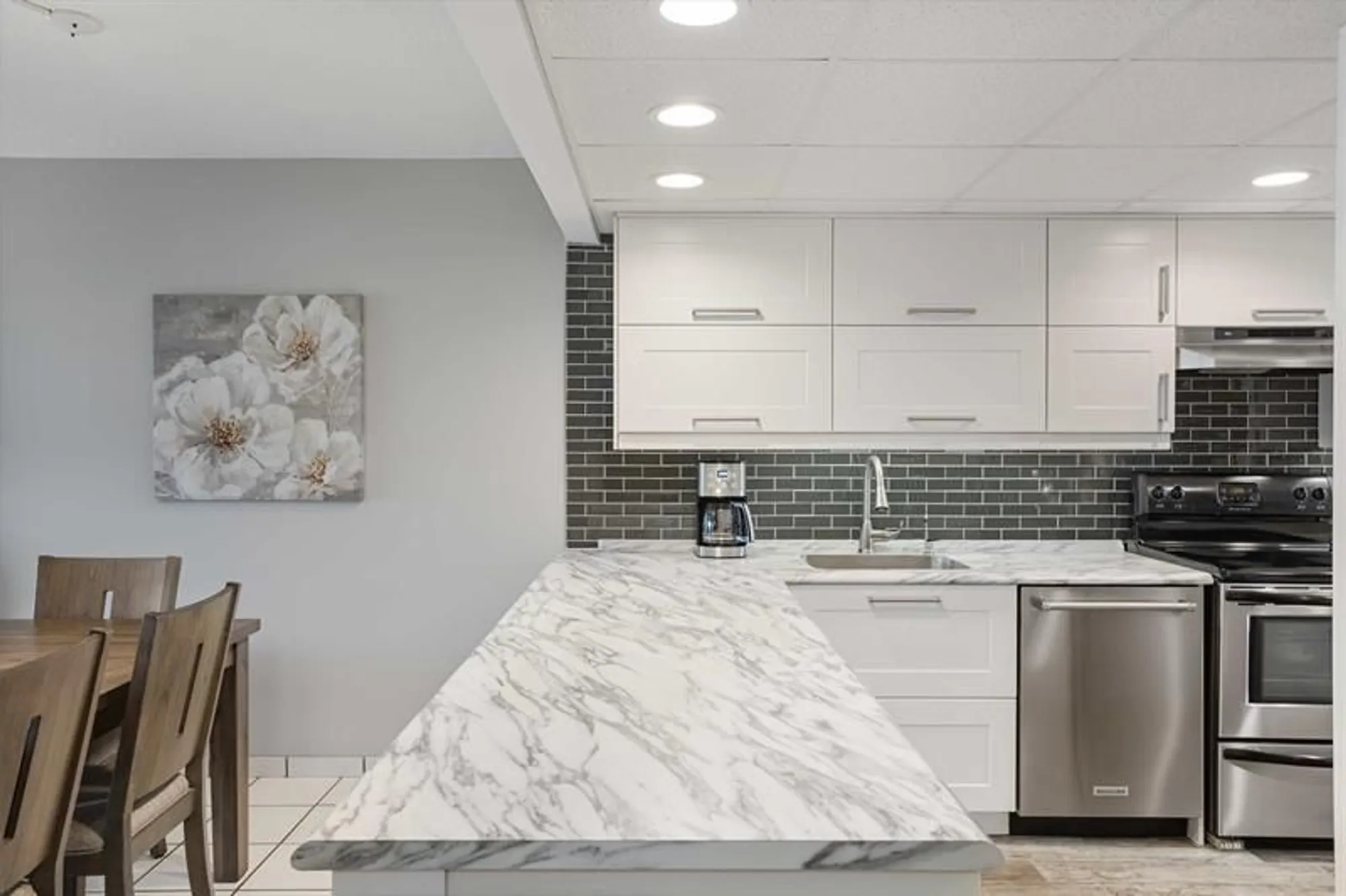 Property Slideshow image 12 of 46 | 3051 nw 46th ave 408, Lauderdale Lakes, FL, 33313