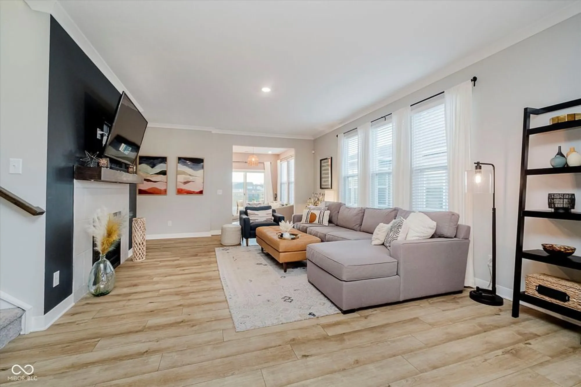 Property Slideshow image 6 of 34 | 1685 garwood dr, Westfield, IN, 46074