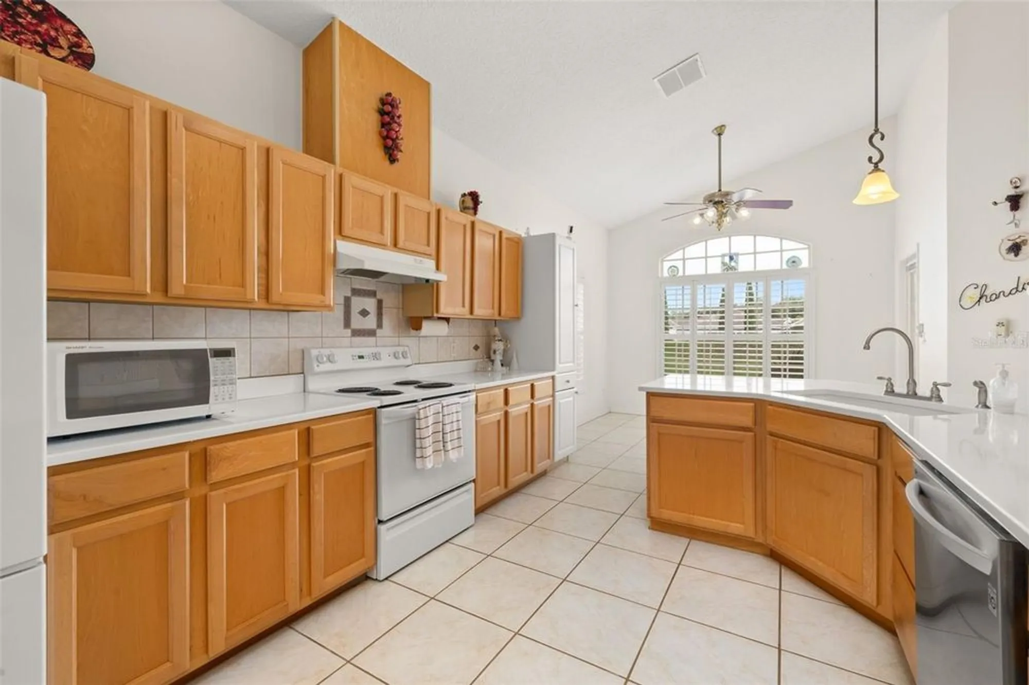 Property Slideshow image 42 of 65 | 322 high vista dr, Davenport, FL, 33837