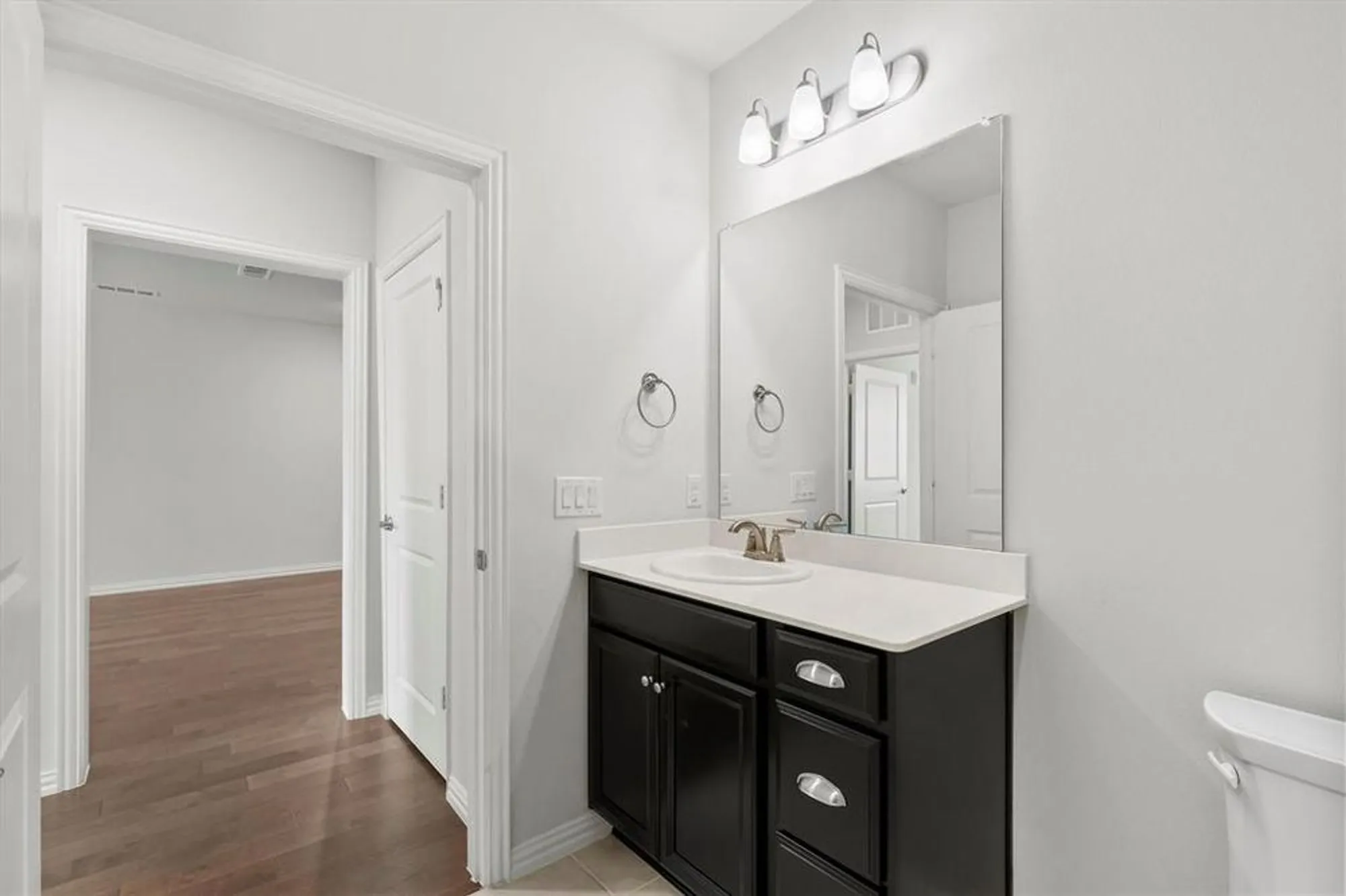 Property Slideshow image 20 of 30 | 651 n watters rd 7202, Allen, TX, 75013