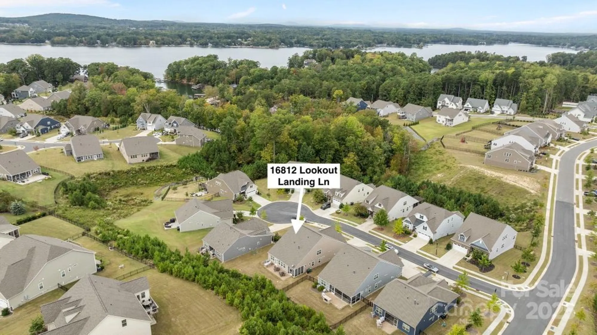 Property Slideshow image 7 of 25 | 16812 lookout landing ln, Charlotte, NC, 28278