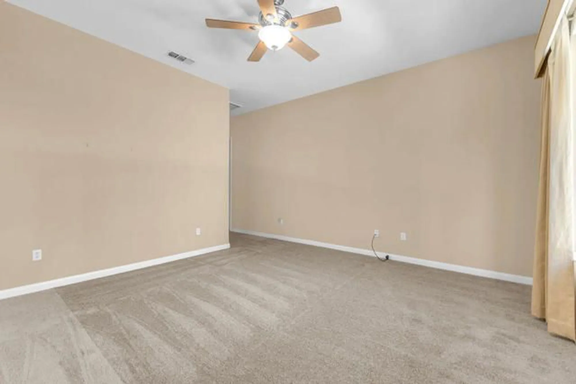 Property Slideshow image 21 of 47 | 81183 avenida tres lagunas, Indio, CA, 92203