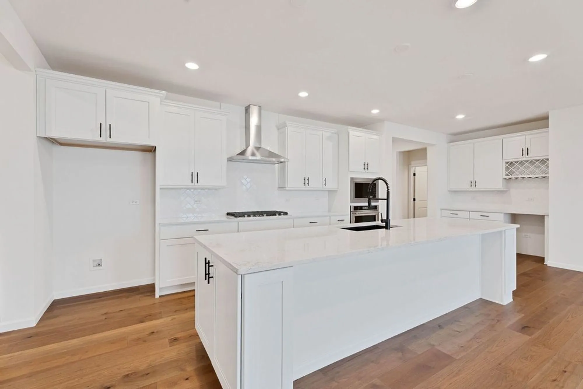 Property Slideshow image 10 of 28 | 3146 bellwether dr, Aurora, IL, 60503