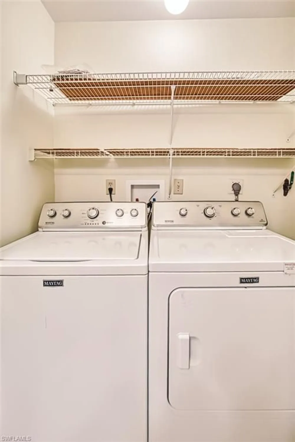 Property Slideshow image 14 of 50 | 1846 pine glade cir, Fort Myers, FL, 33907