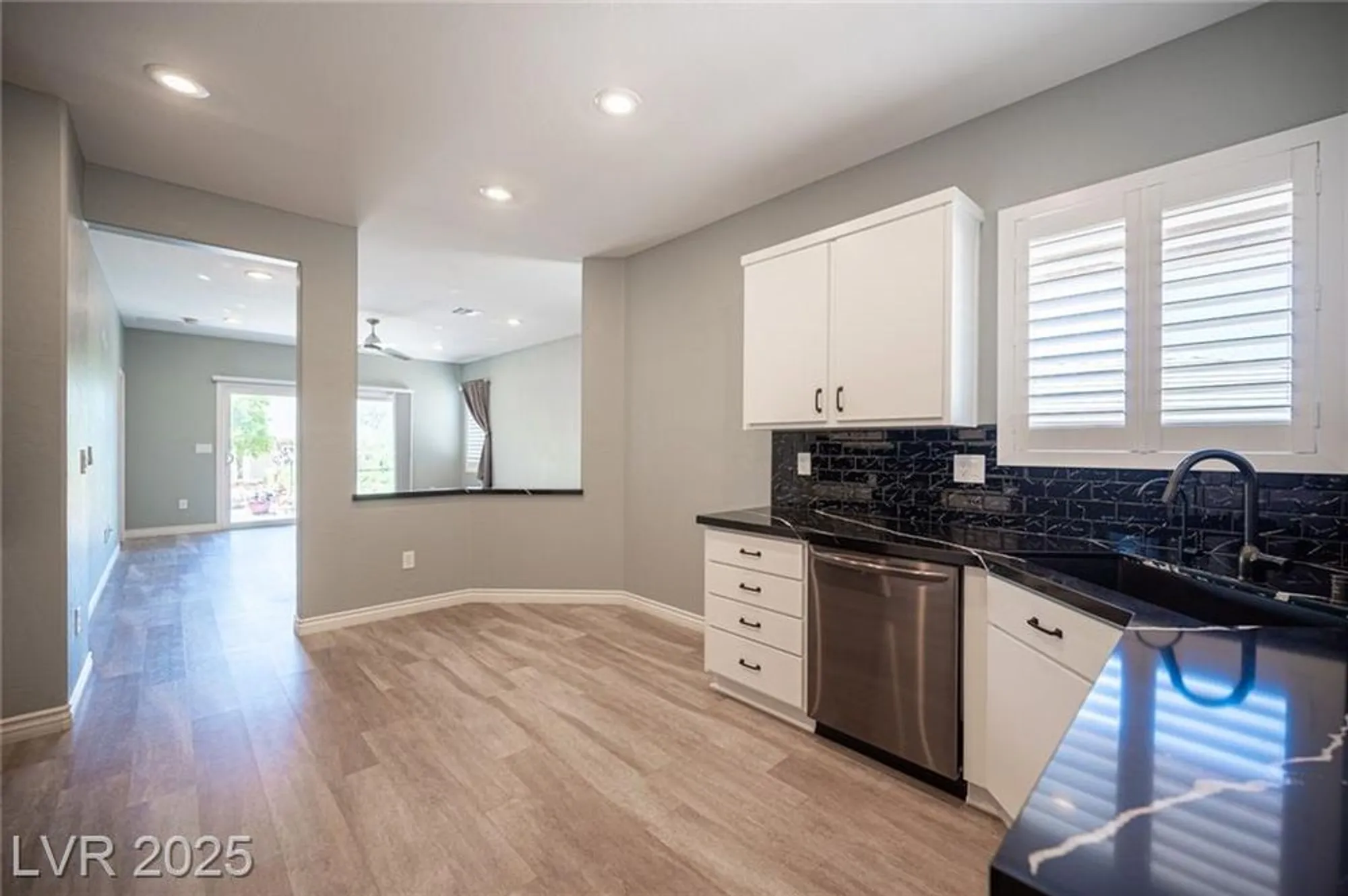 Property Slideshow image 11 of 43 | 2545 divine sky dr, Henderson, NV, 89044