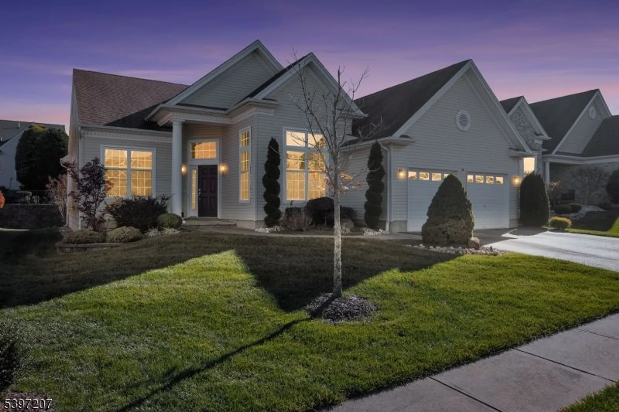 Property Slideshow image 35 of 44 | 24 fisher island ct, Monroe Twp, NJ, 08831