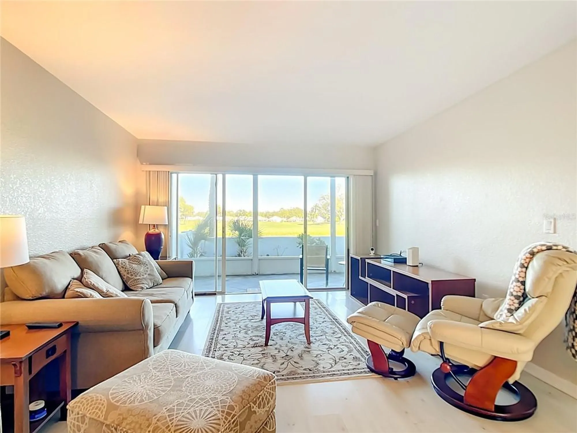 Property Slideshow image 2 of 57 | 404 cerromar cir 115, Venice, FL, 34293