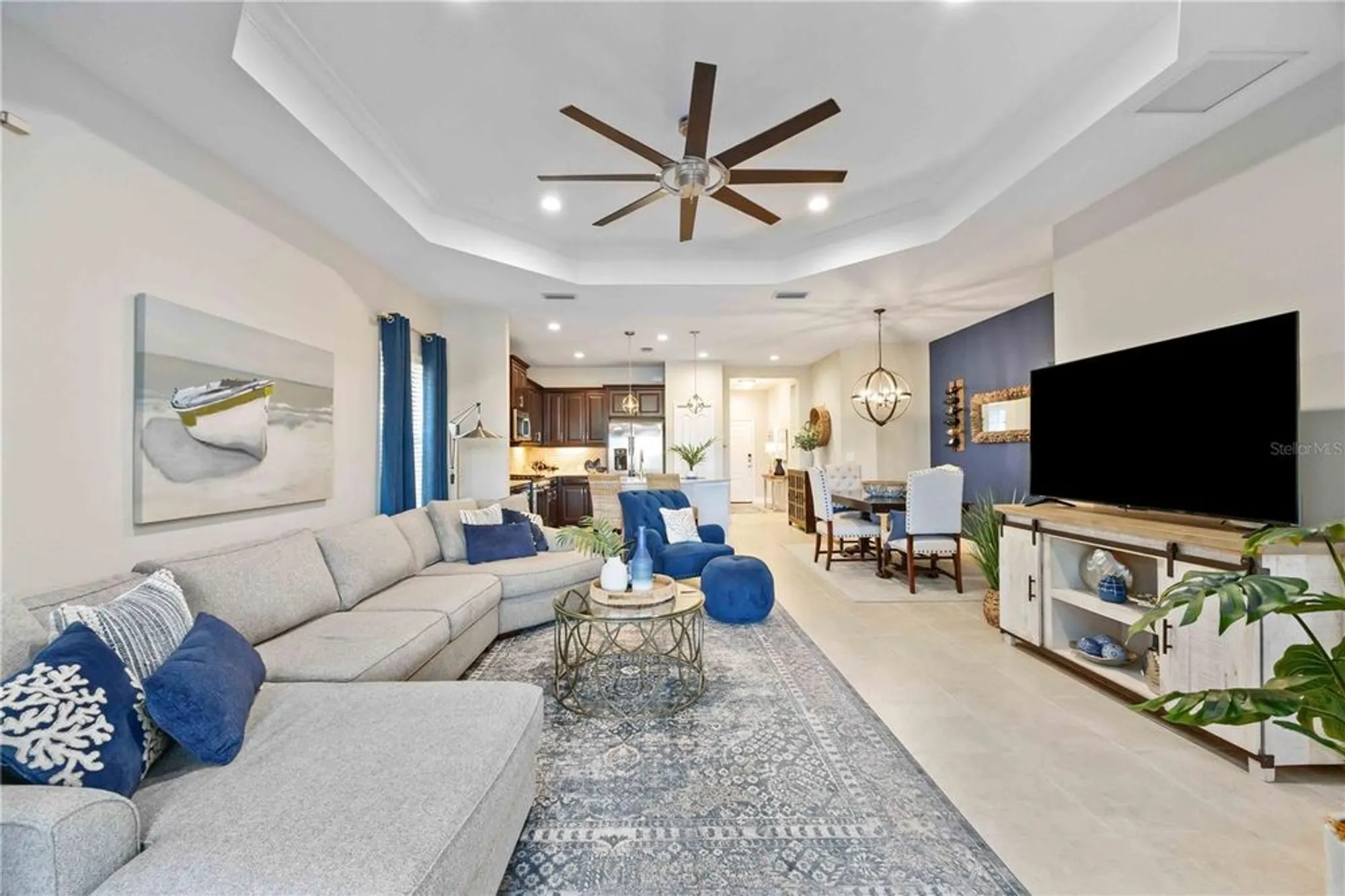 Property Slideshow image 13 of 70 | 21625 avon park ct, Venice, FL, 34293