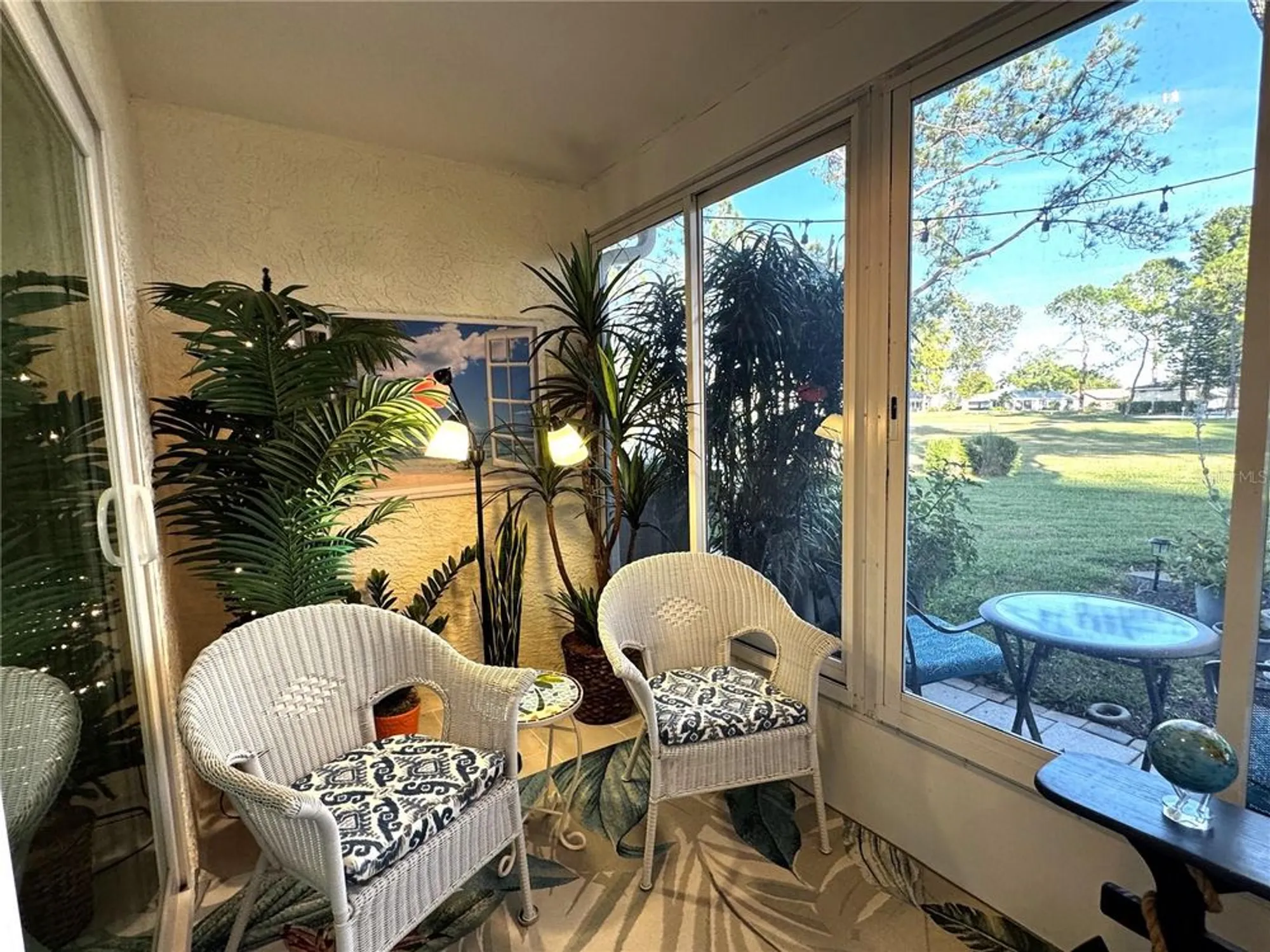 Property Slideshow image 14 of 18 | 1109 madeira dr, Palm Harbor, FL, 34684