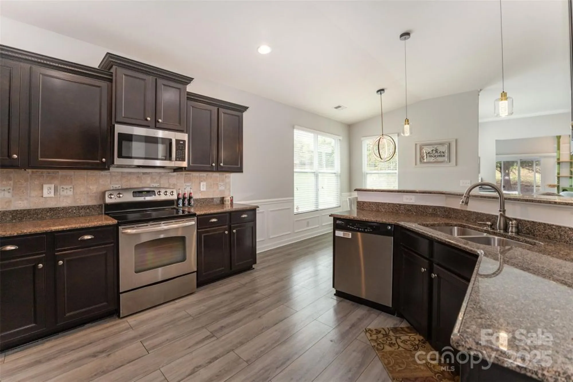 Property Slideshow image 18 of 36 | 8708 artesa mill ln, Charlotte, NC, 28214