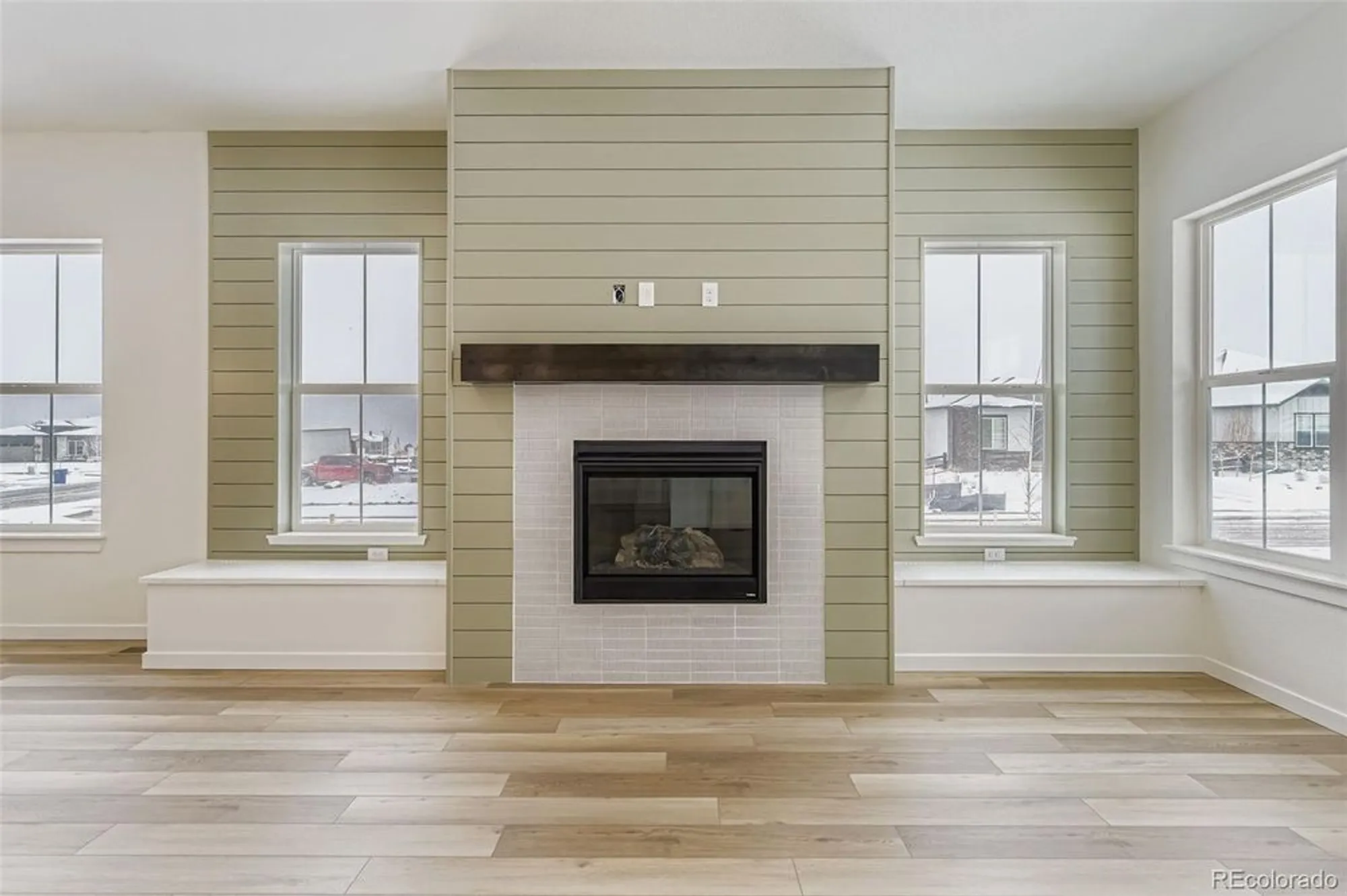 Property Slideshow image 6 of 26 | 8902 s riviera way, Aurora, CO, 80016