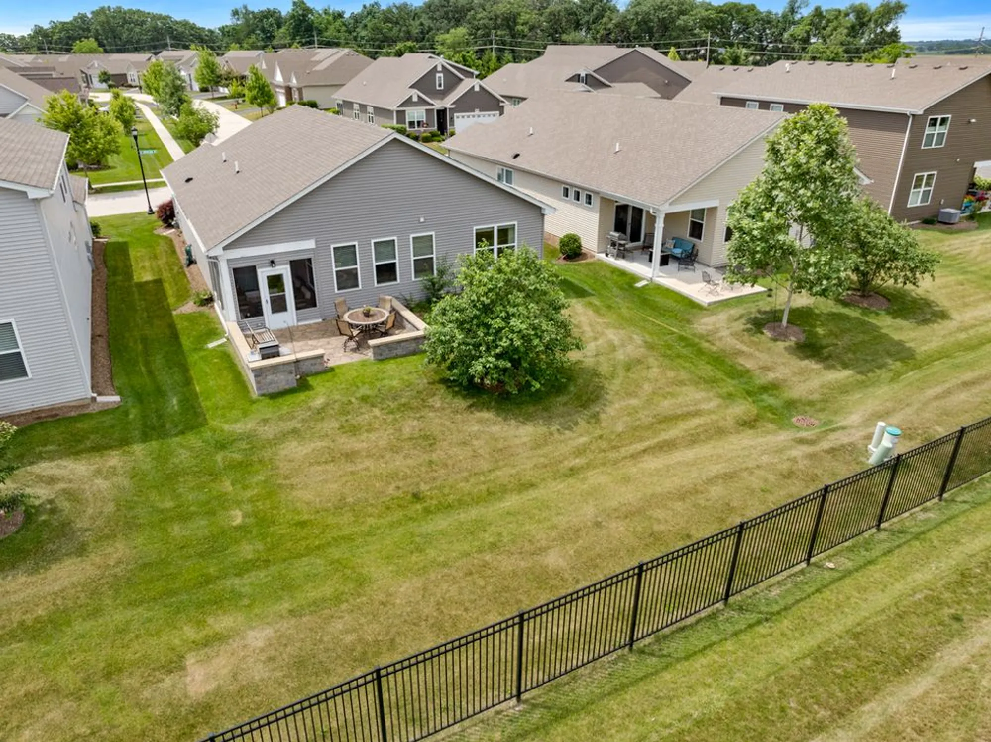 Property Slideshow image 26 of 30 | 1150 americana ave, Pingree Grove, IL, 60140