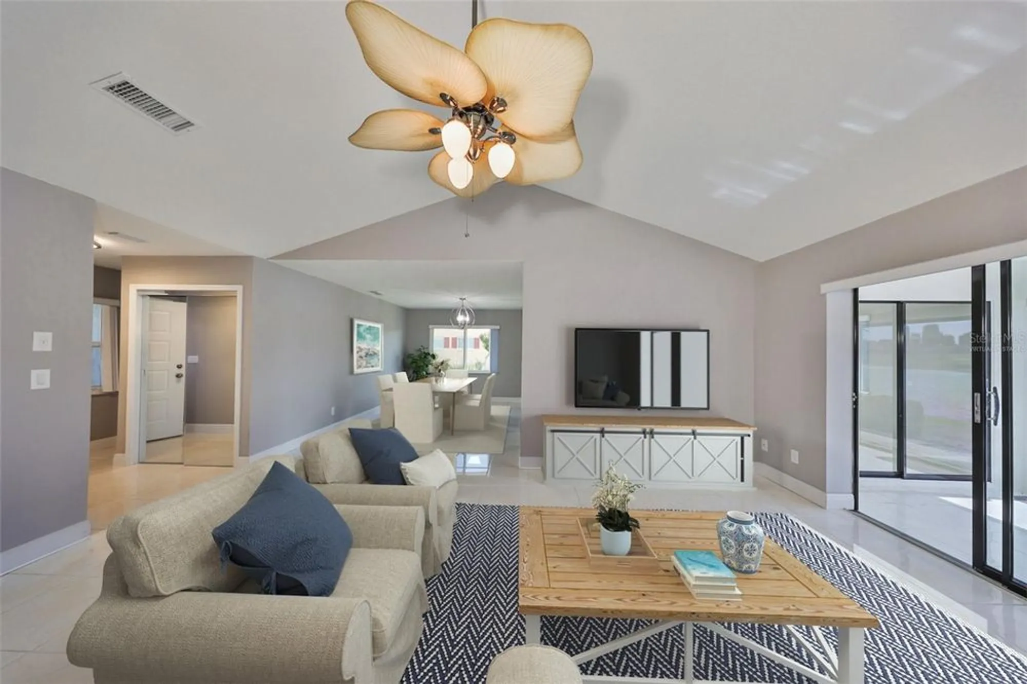 Property Slideshow image 10 of 53 | 1806 wolf laurel dr, Sun City Center, FL, 33573