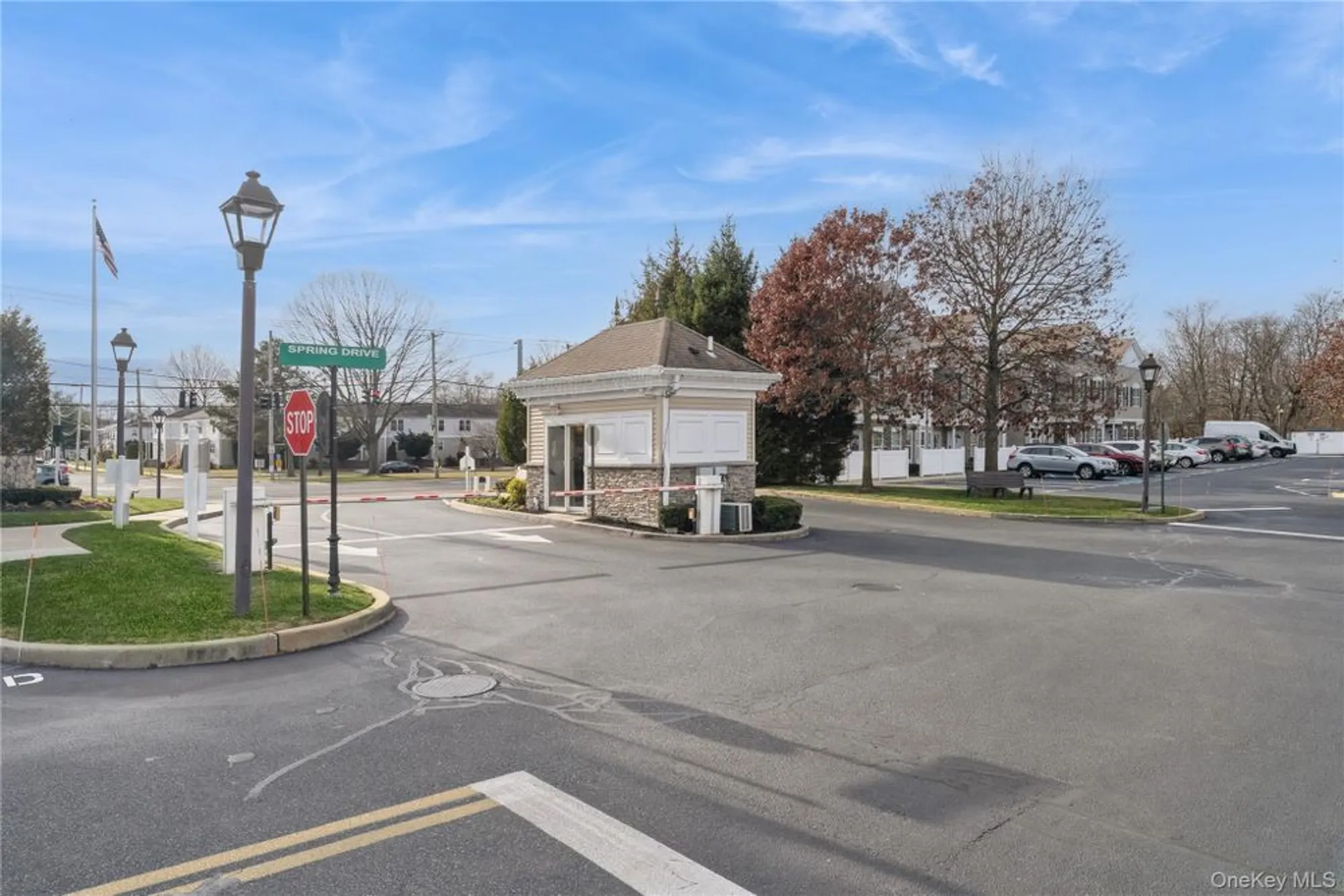 Property Slideshow image 31 of 34 | 357 spring dr, East Meadow, NY, 11554