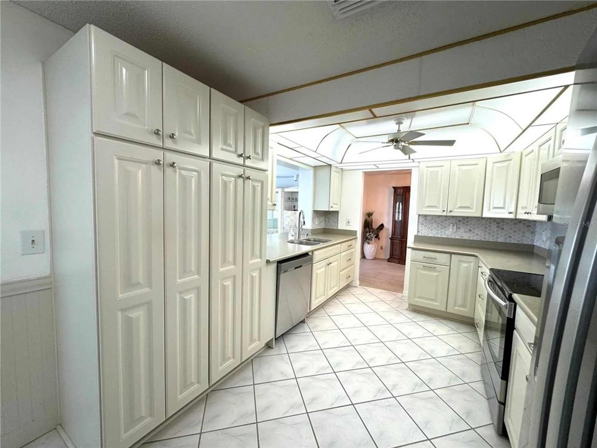 Property Slideshow image 23 of 56 | 10063 40th st n # 3, Pinellas Park, FL, 33782