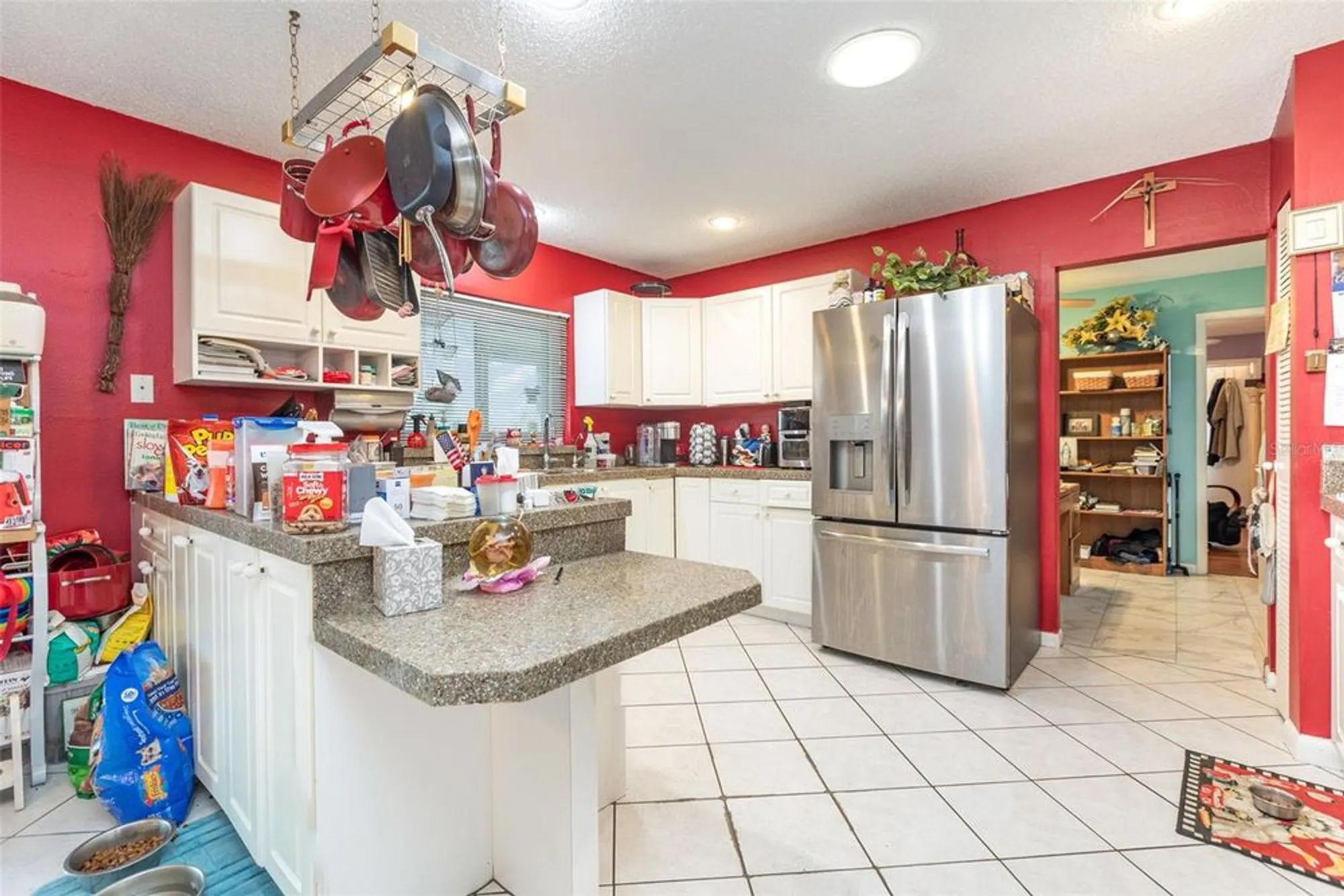 Property Slideshow image 9 of 48 | 305 cranston pl, Sun City Center, FL, 33573