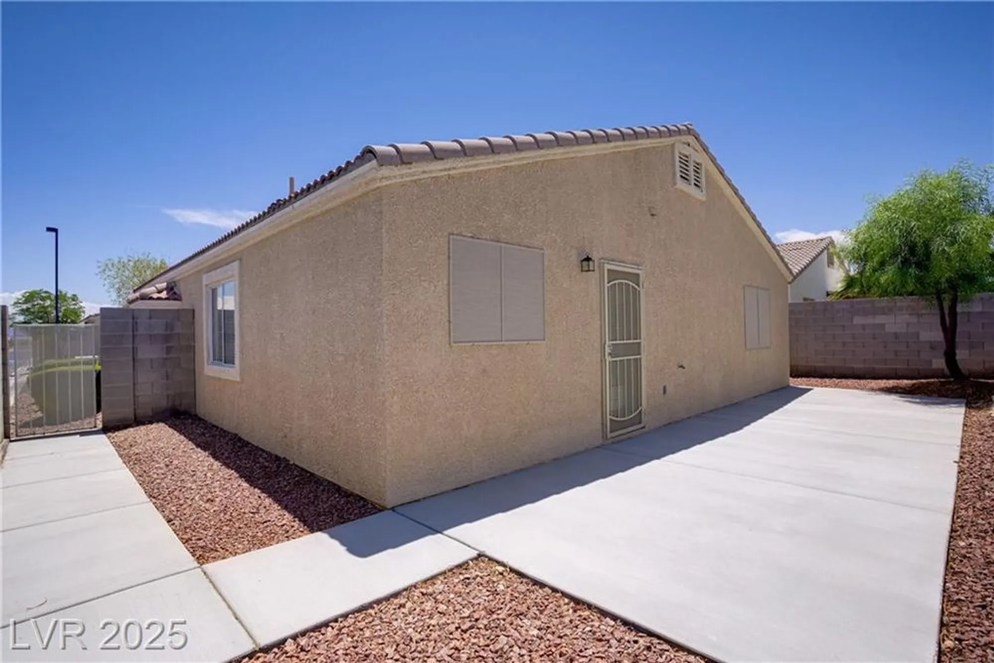 Property Slideshow image 28 of 30 | 5129 midnight oil dr, Las Vegas, NV, 89122