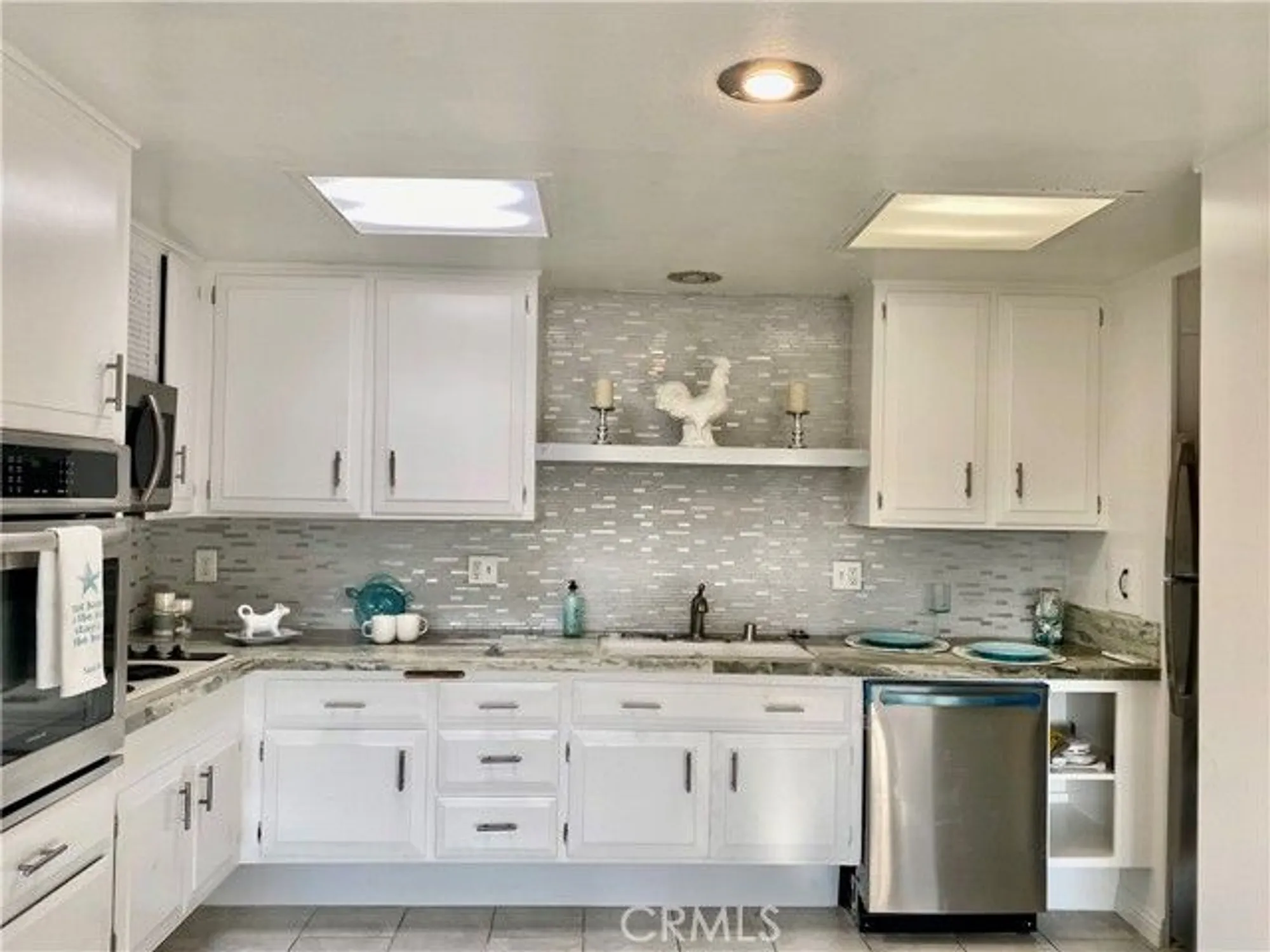 Property Slideshow image 14 of 30 | 13521 wentworth ln, Seal Beach, CA, 90740