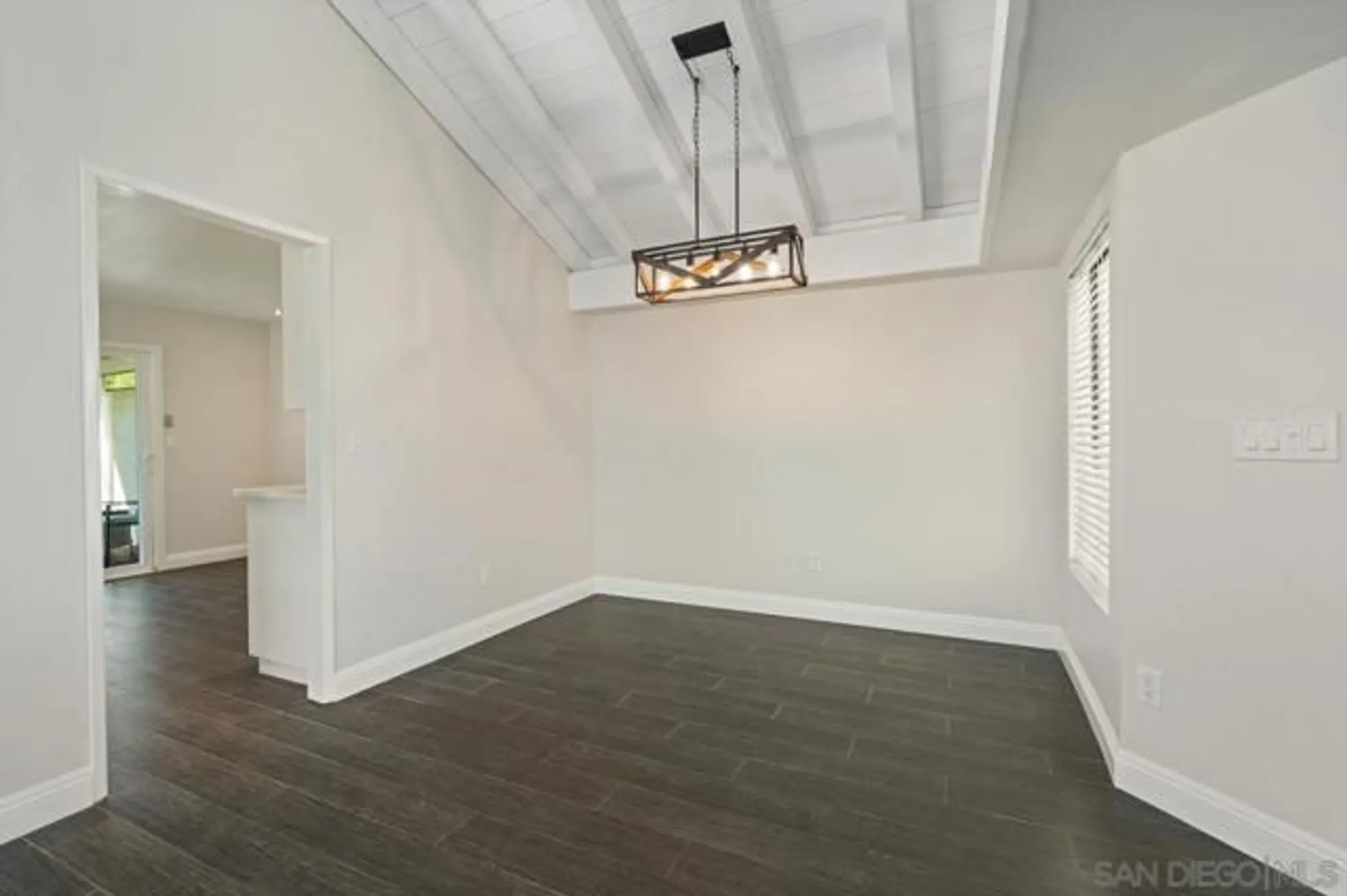 Property Slideshow image 7 of 39 | 17756 camino ancho, San Diego, CA, 92128