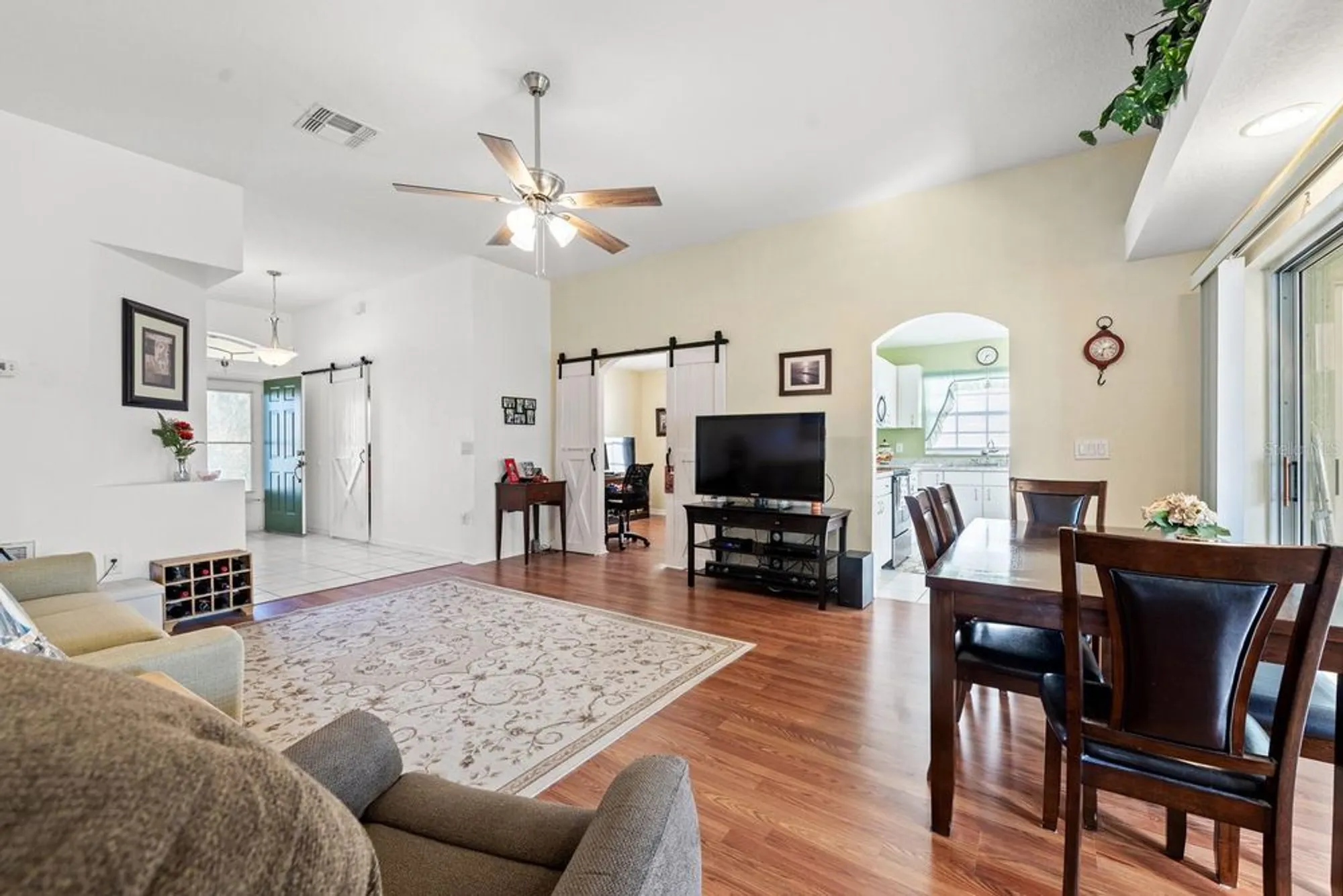 Property Slideshow image 16 of 34 | 221 prather dr, Davenport, FL, 33837