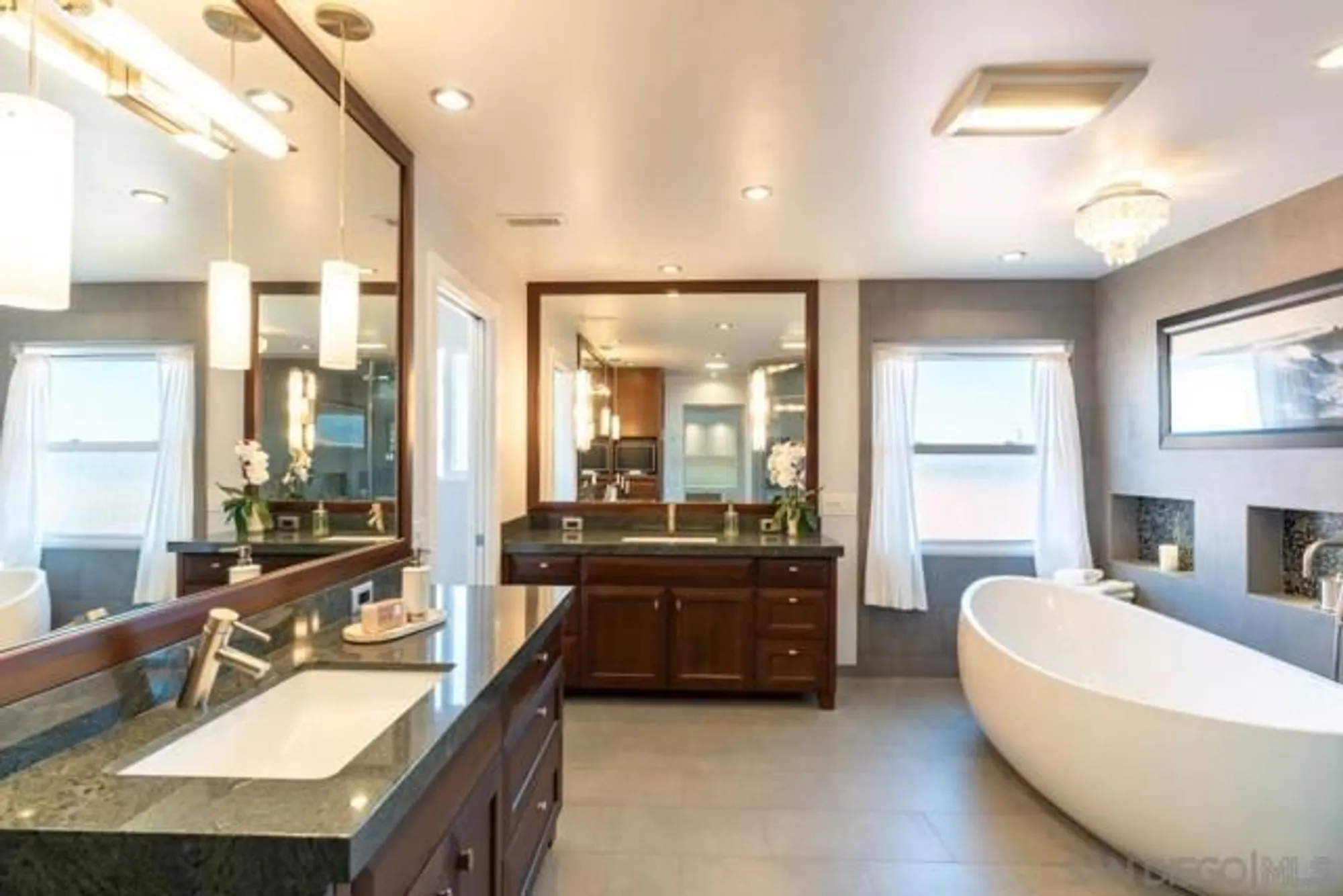 Property Slideshow image 26 of 70 | 907 ridge heights dr, Fallbrook, CA, 92028