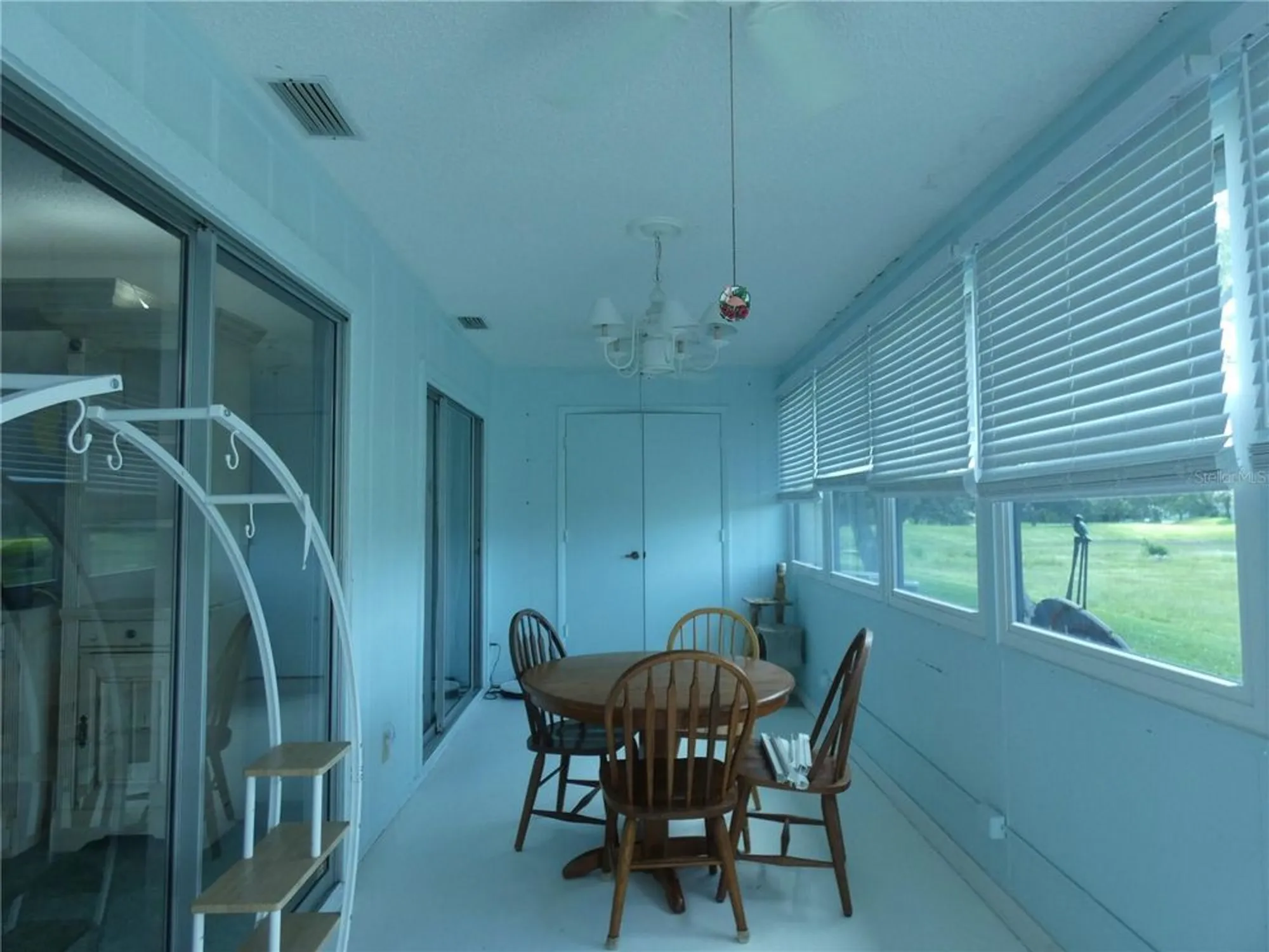 Property Slideshow image 30 of 33 | 11231 dollar lake dr apt 6, Port Richey, FL, 34668