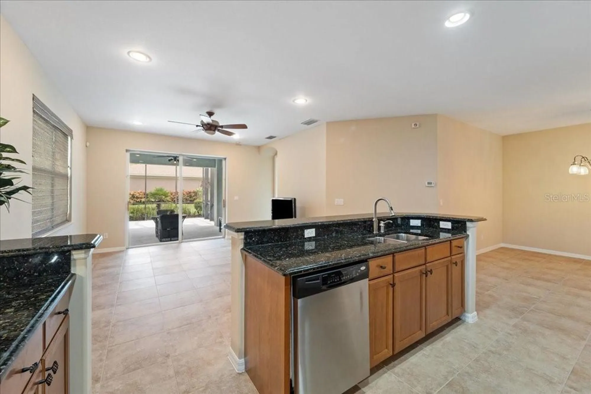 Property Slideshow image 9 of 39 | 10662 camarelle cir, Fort Myers, FL, 33913