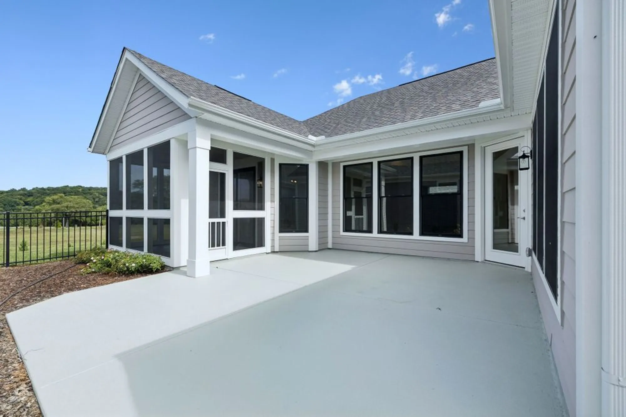 Property Slideshow image 52 of 60 | 508 restoration dr, Smyrna, TN, 37167