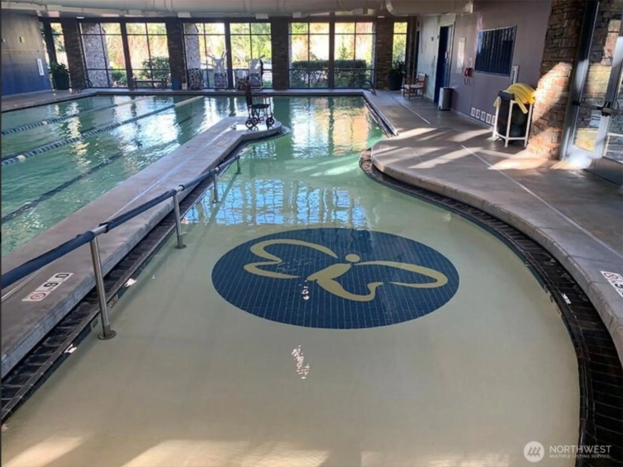 Property Slideshow image 24 of 32 | 13720 231st ln, Redmond, WA, 98053