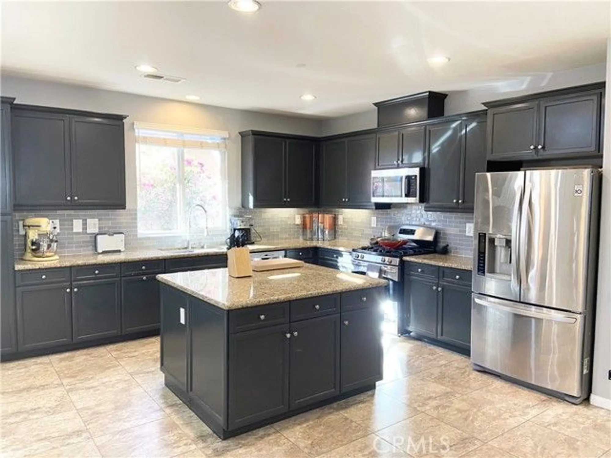 Property Slideshow image 5 of 15 | 3484 cliffrose trl, Palm Springs, CA, 92262