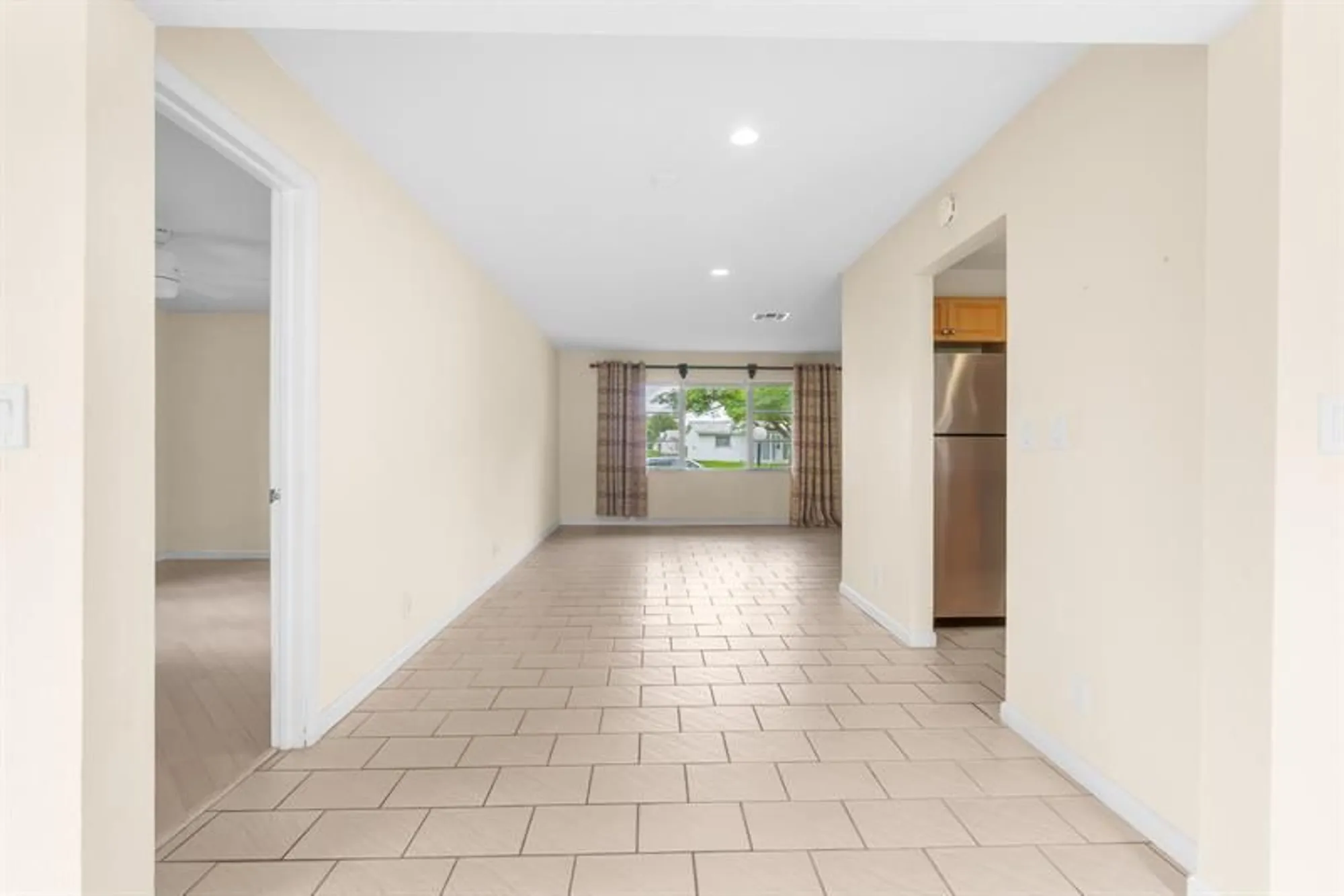 Property Slideshow image 8 of 51 | 8826 nw 13th st, Plantation, FL, 33322