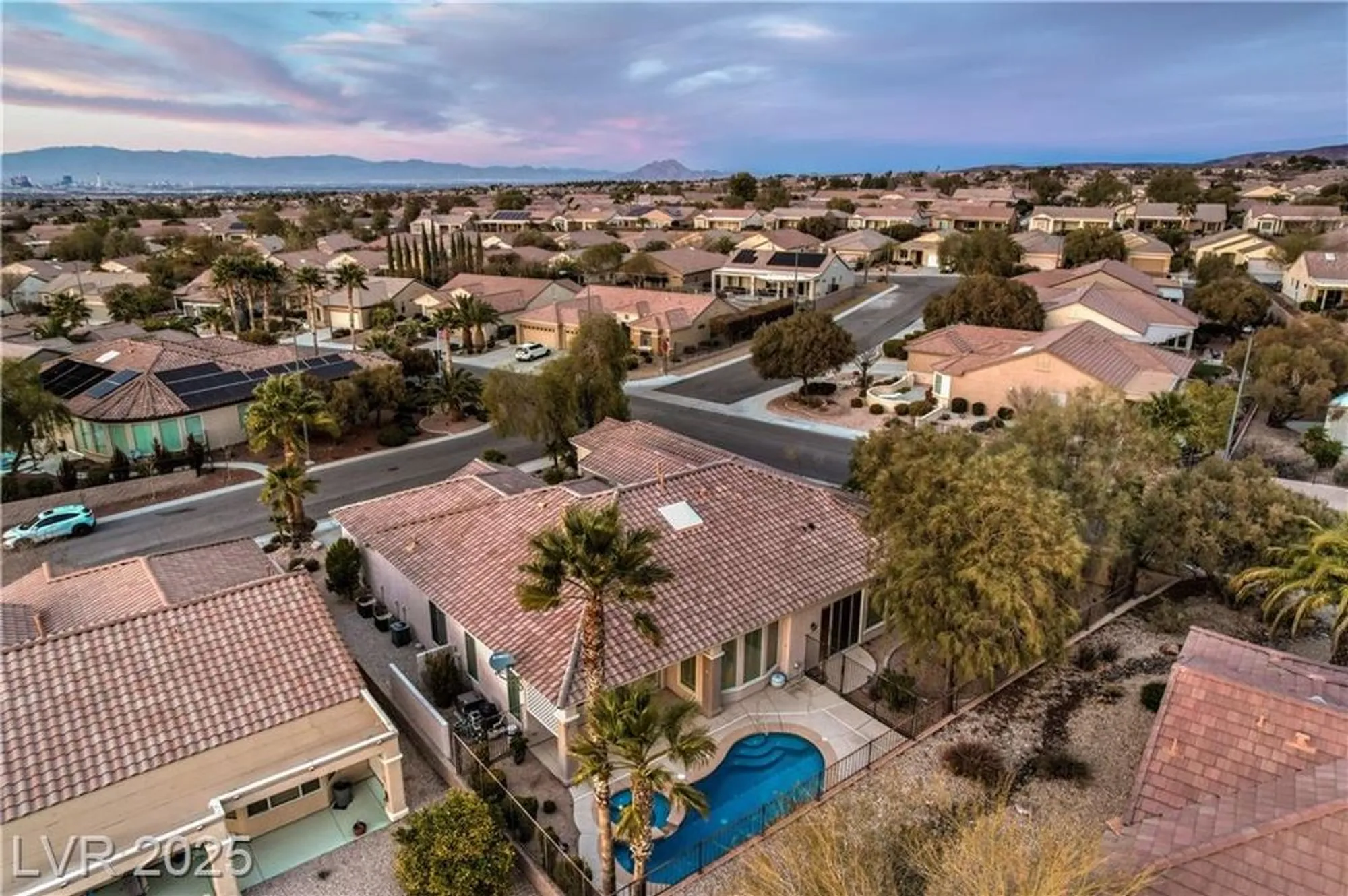 Property Slideshow image 45 of 65 | 2170 peyten park st, Henderson, NV, 89052